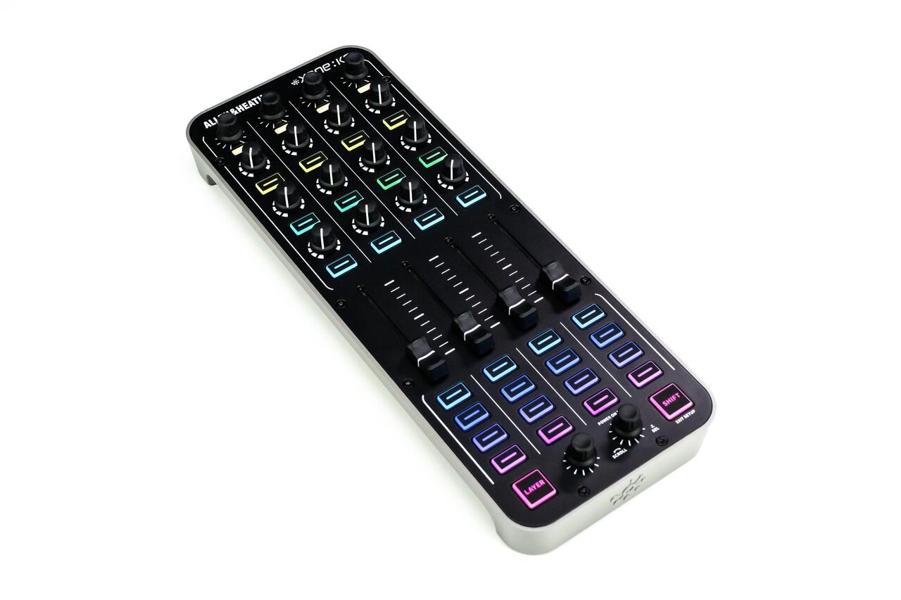 Allen & Heath Xone:K3 Customisable MIDI Controller - XONEK3 (1).jpg