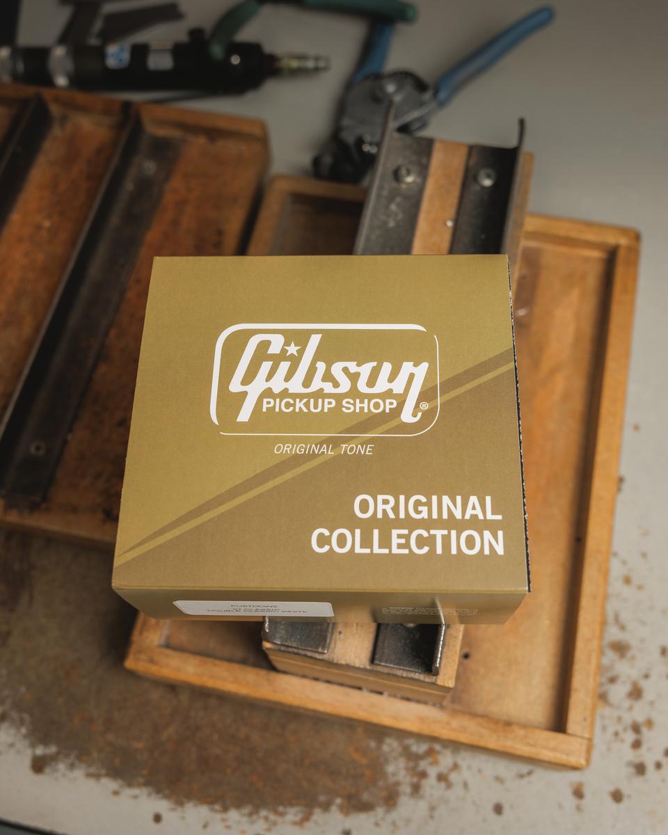 Gibson '57 Classic Humbucker Pickup in Double Classic White  - PU57DCW2-1-960x1201-b39b6ae.jpg