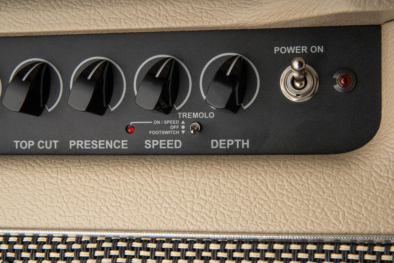 PRS DGT David Grissom 15W 1x12 Guitar Amp Combo - DGT 15 Combo_d - Copy_compressed.jpg