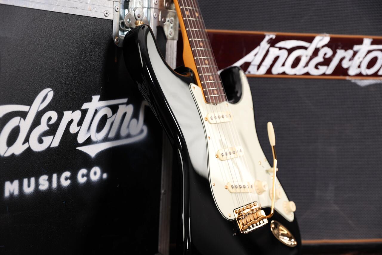 Fender FSR American Vintage II '61 Stratocaster In Black with Gold Hardware - edit 1 (6).jpg