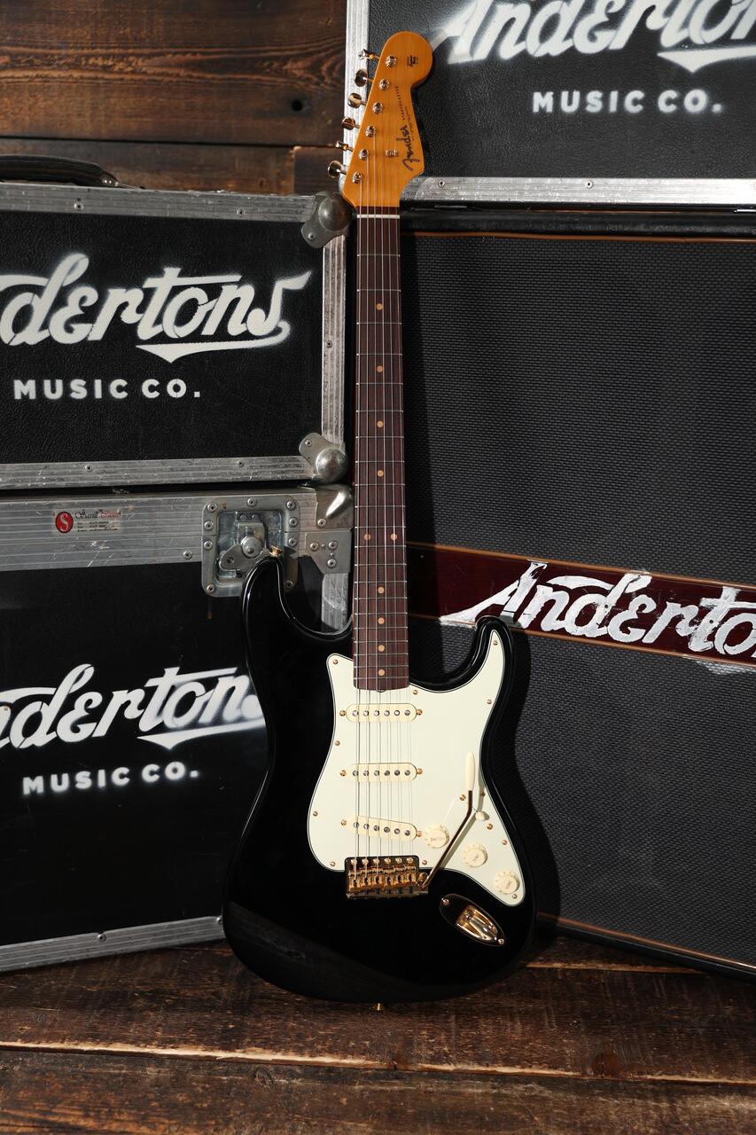Fender FSR American Vintage II '61 Stratocaster In Black with Gold Hardware - edit 1 (8).jpg