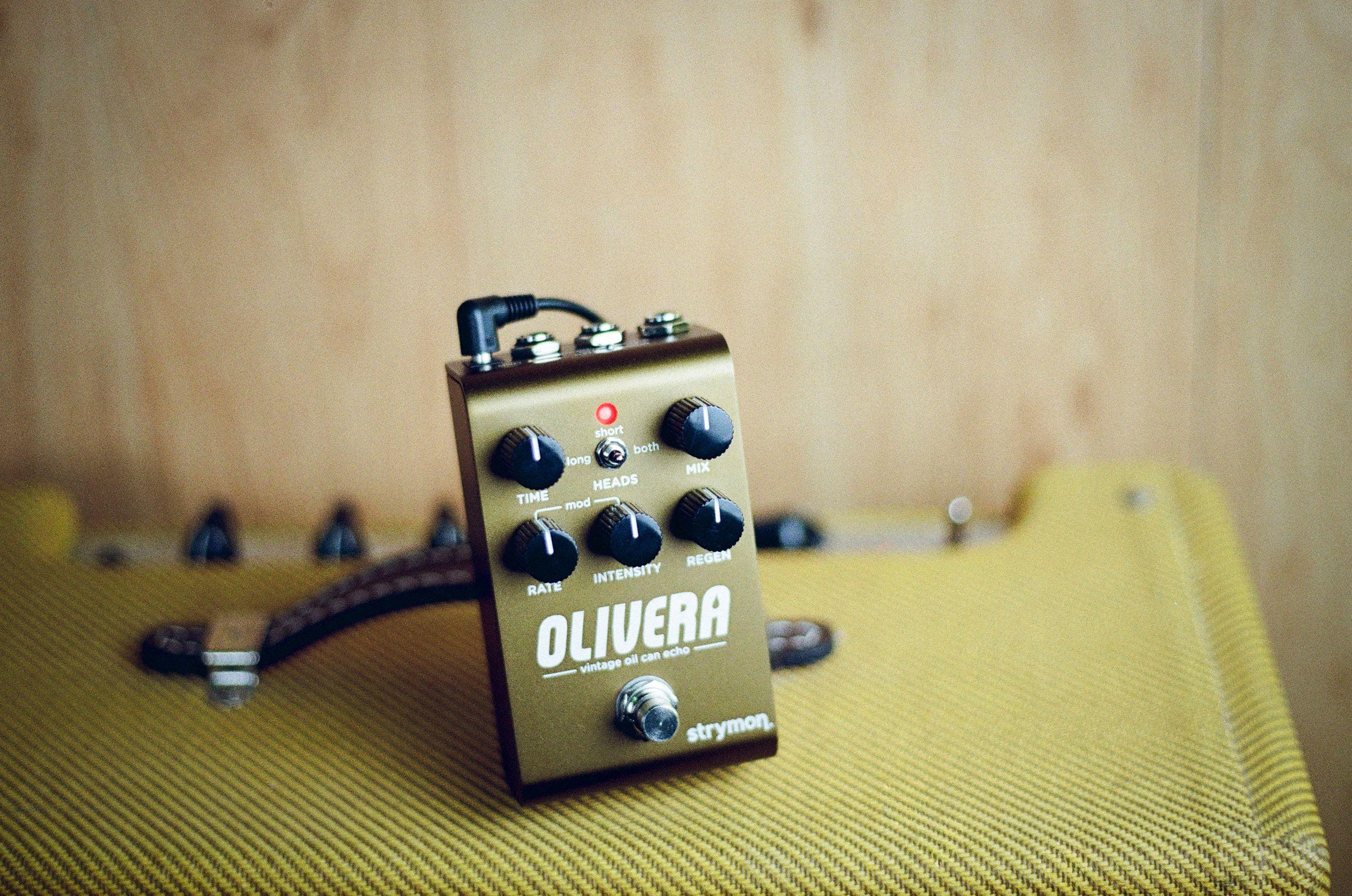 Strymon Olivera Vintage Oil Can Echo Analogue-Style Delay Pedal - Olivera_Lifestyle_HiRes-02_compressed.jpg