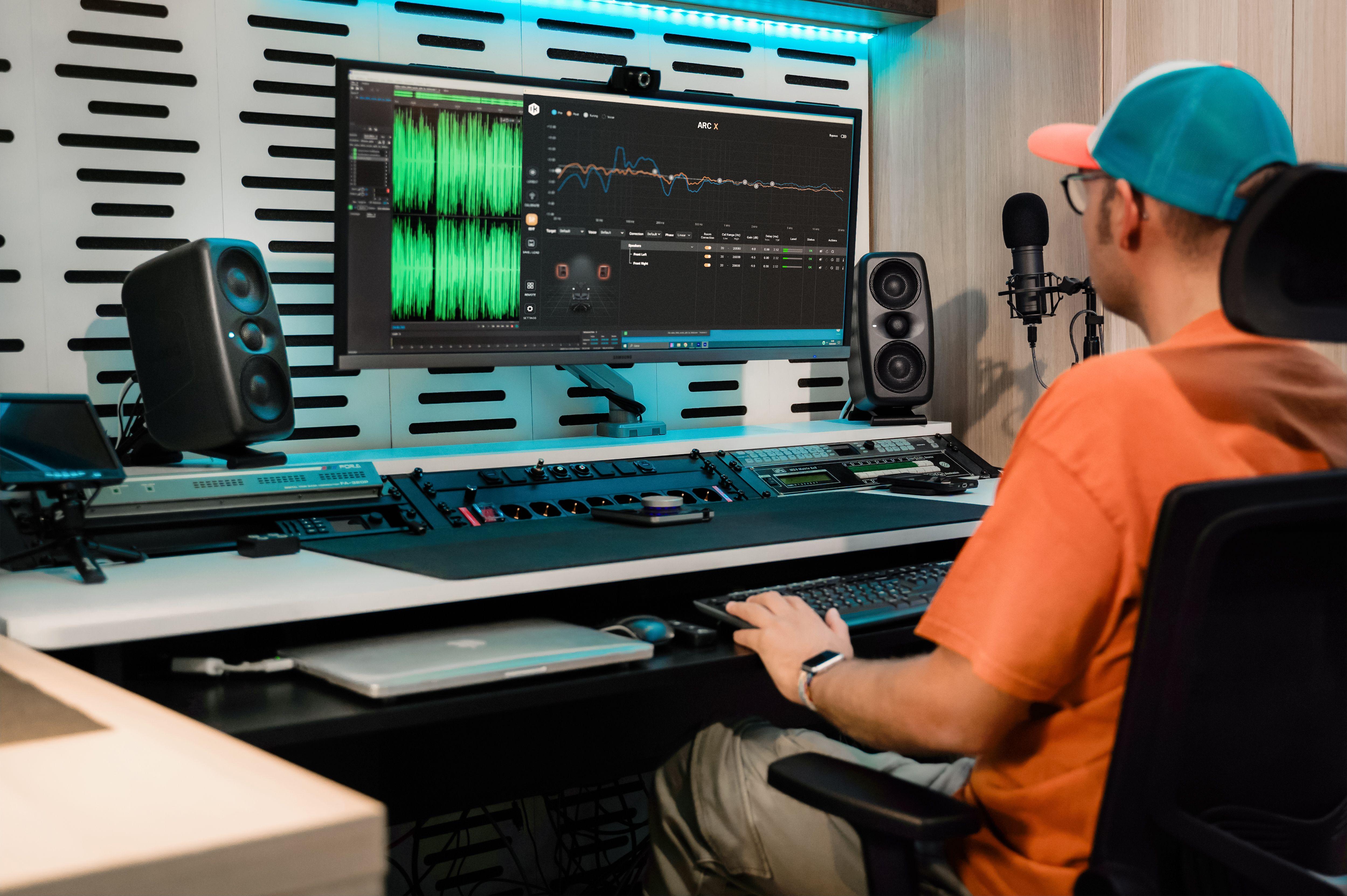 IK Multimedia ARC X Advanced Room Correction Software & Microphone - AC-X-HCD-IN (2)_compressed.jpg