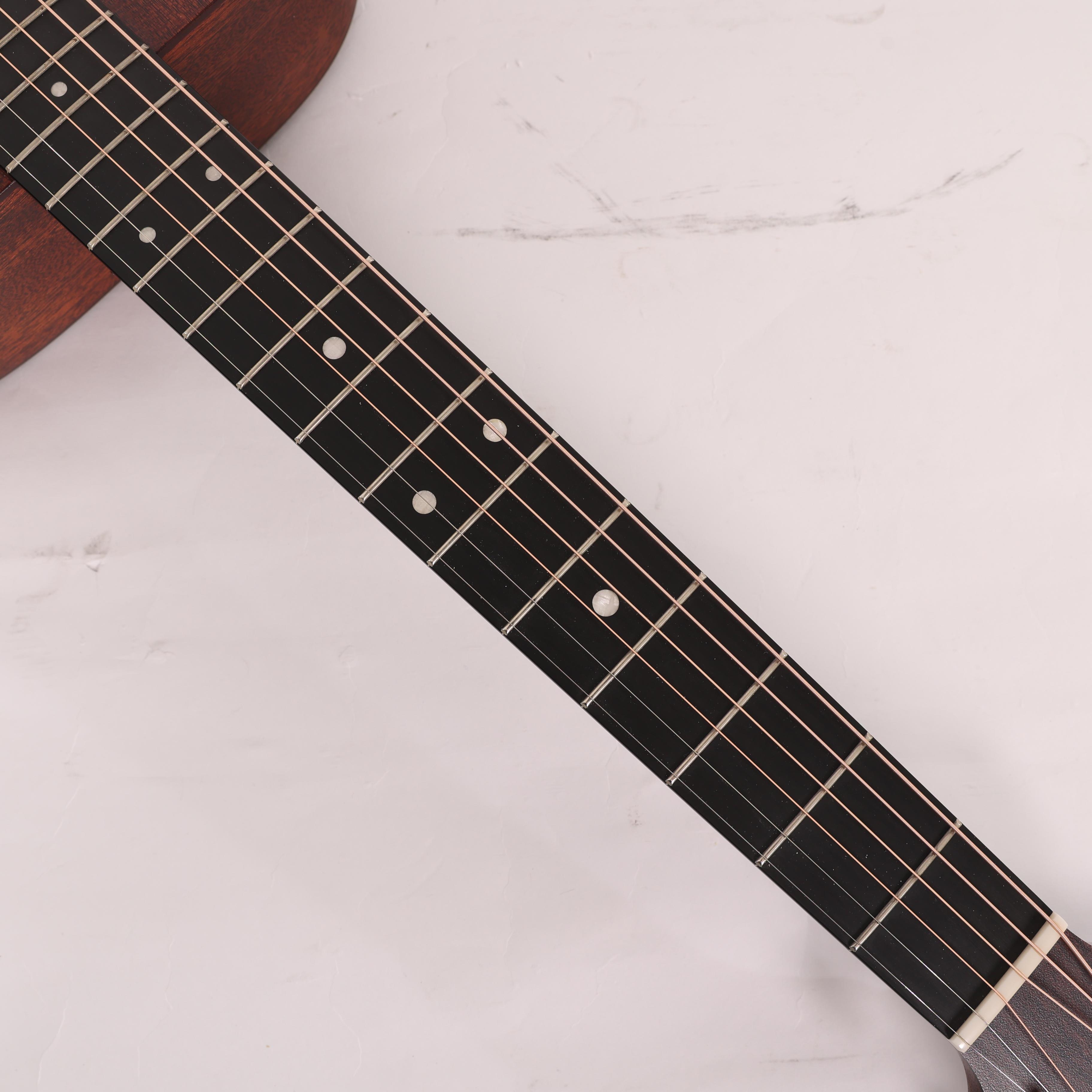 Second Hand Martin Road Series 000-10E Electro Acoustic in Sapele
557 - SH-235-2557 (12).jpg