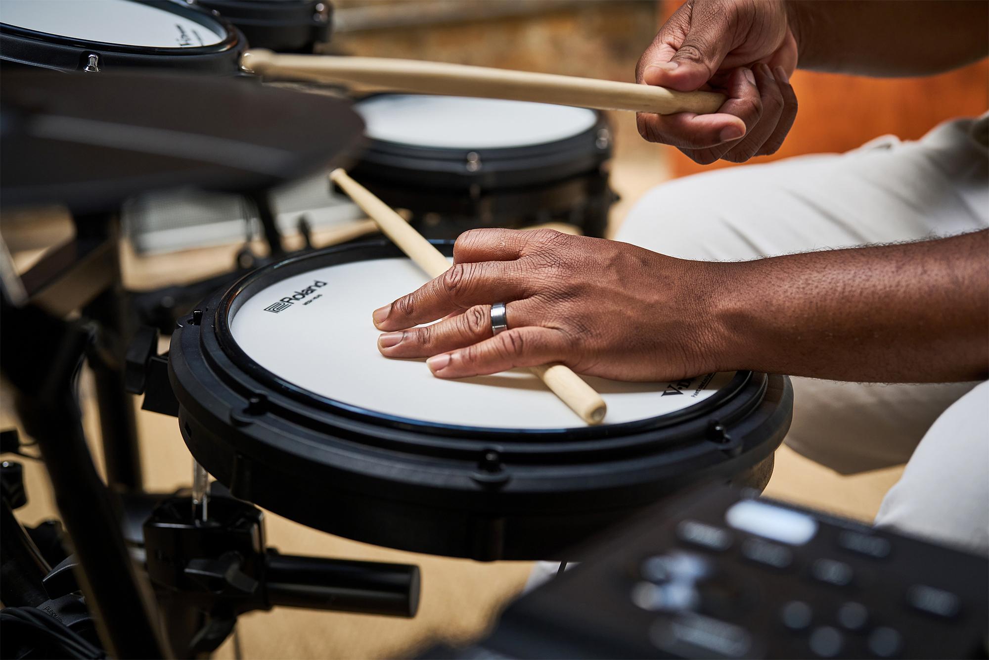 Roland TD-313 V-Drums Electronic Drum Kit - TD313_vdrums_17.jpg