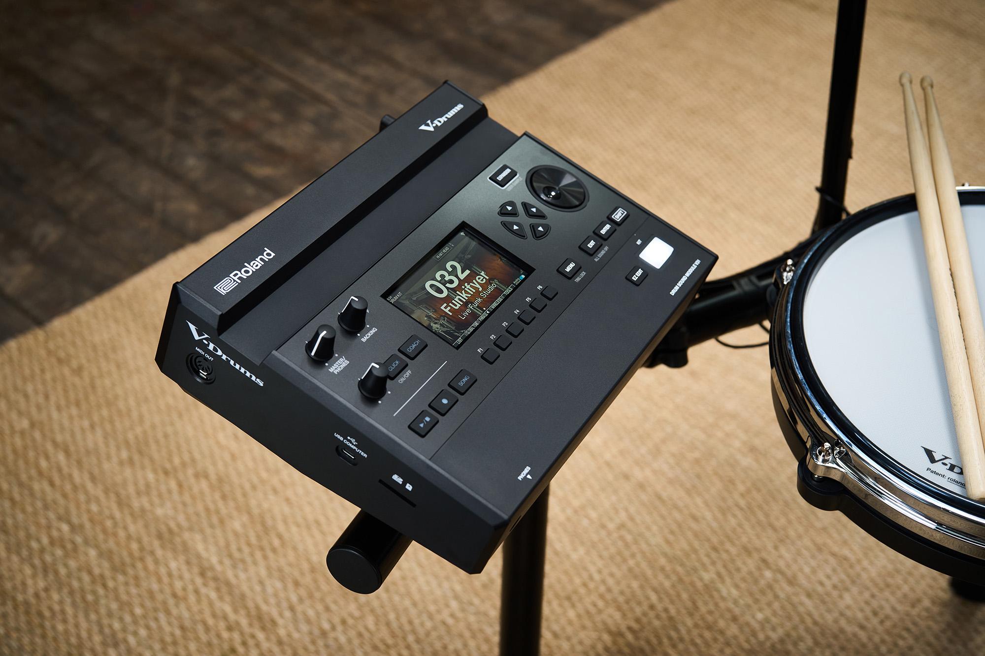 Roland V31 V-Drums Electronic Drum Module - V31_vdrums_879.jpg