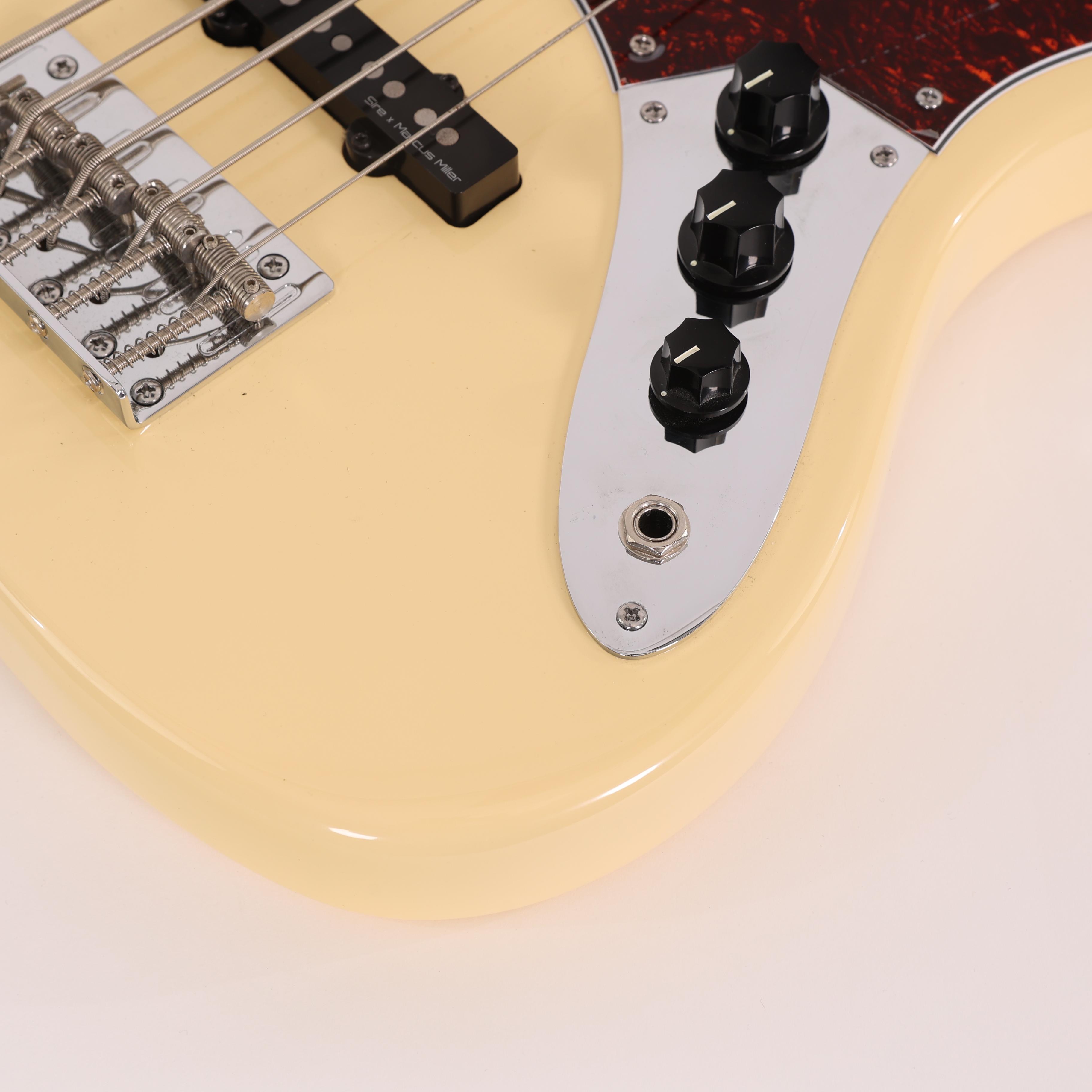 Second Hand Sire V5 Bass in Vintage White 145 - SH-141-5145 (11).jpg