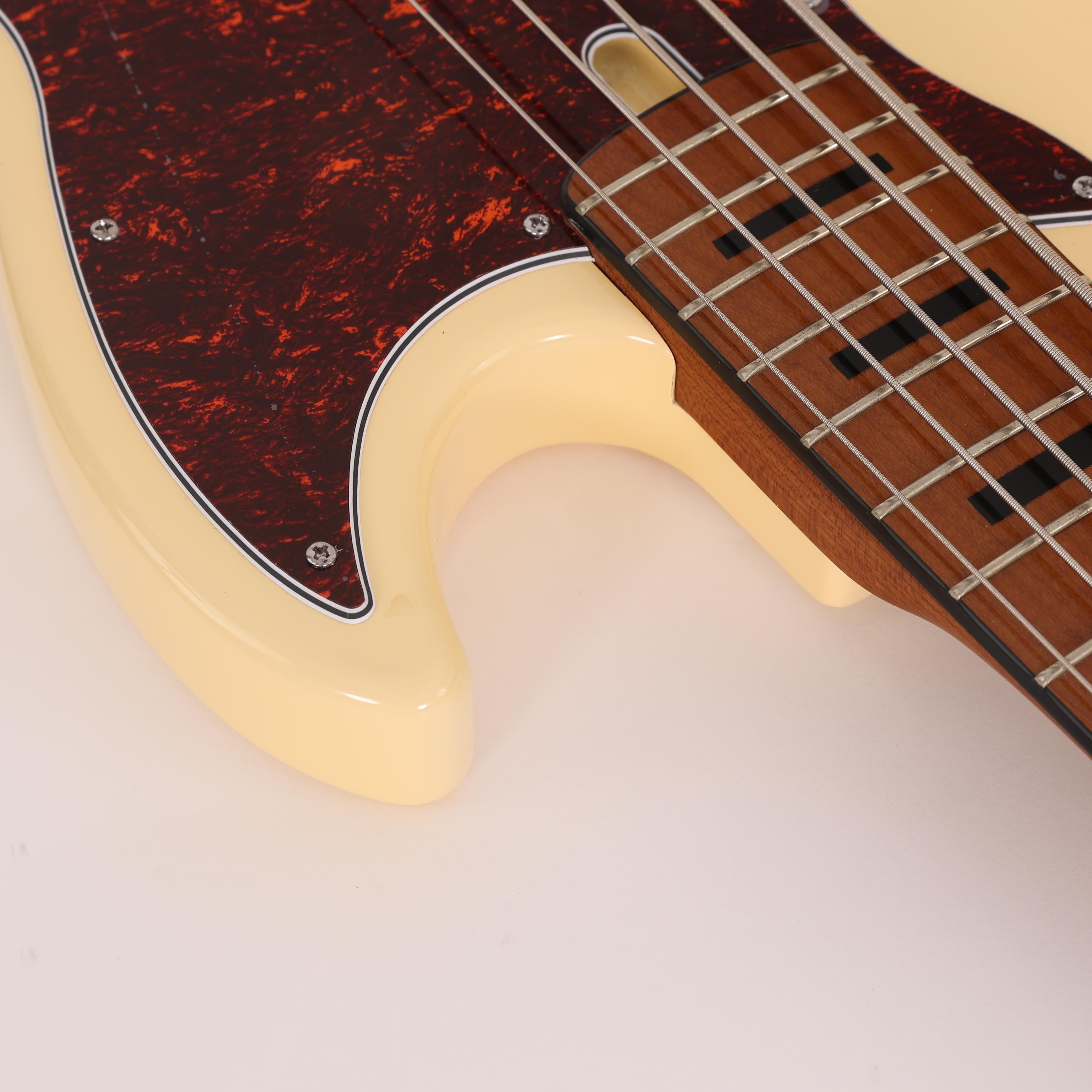 Second Hand Sire V5 Bass in Vintage White 145 - SH-141-5145 (13).jpg