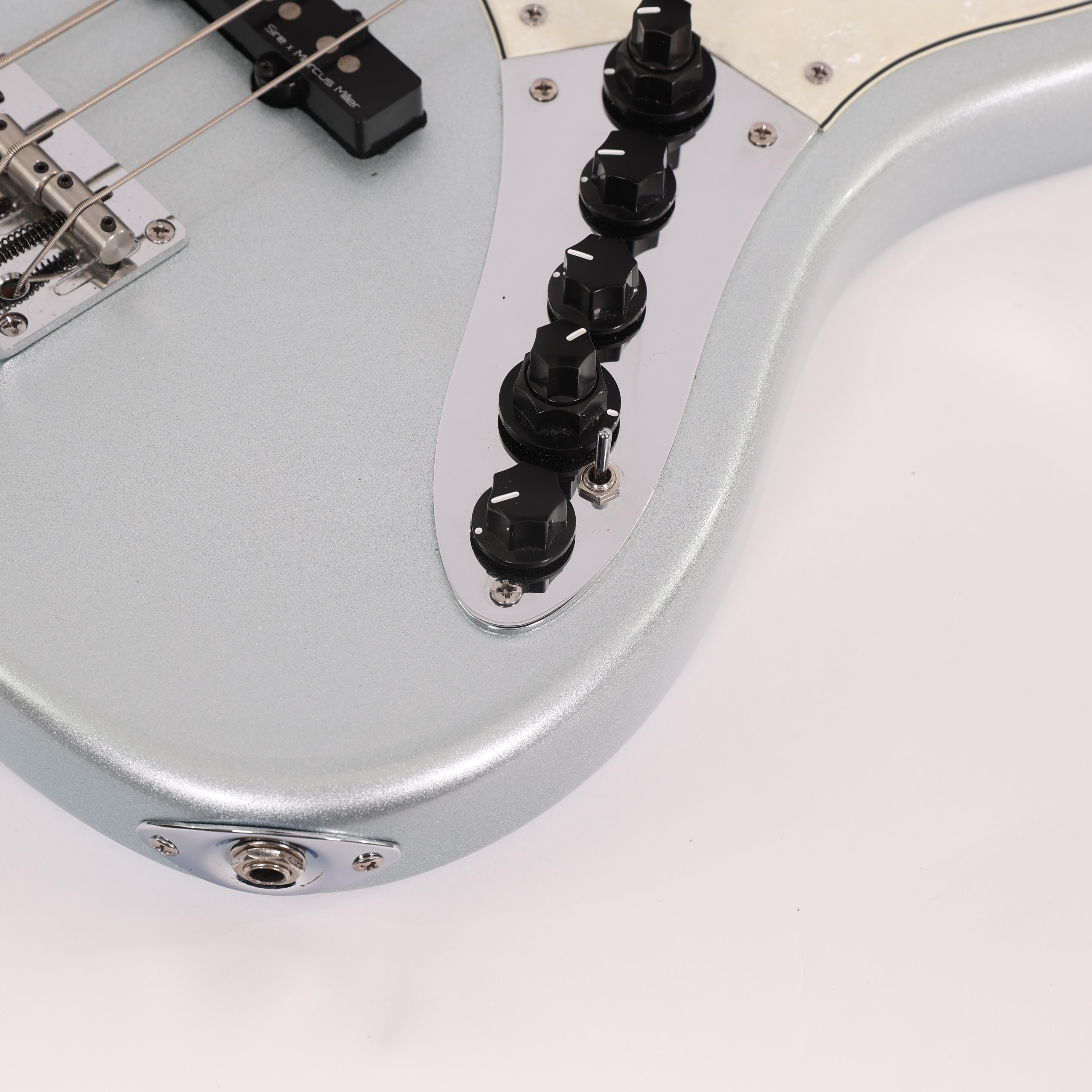 Second Hand Sire V7 Bass in Silver 128 - SH-141-5128 (11).jpg
