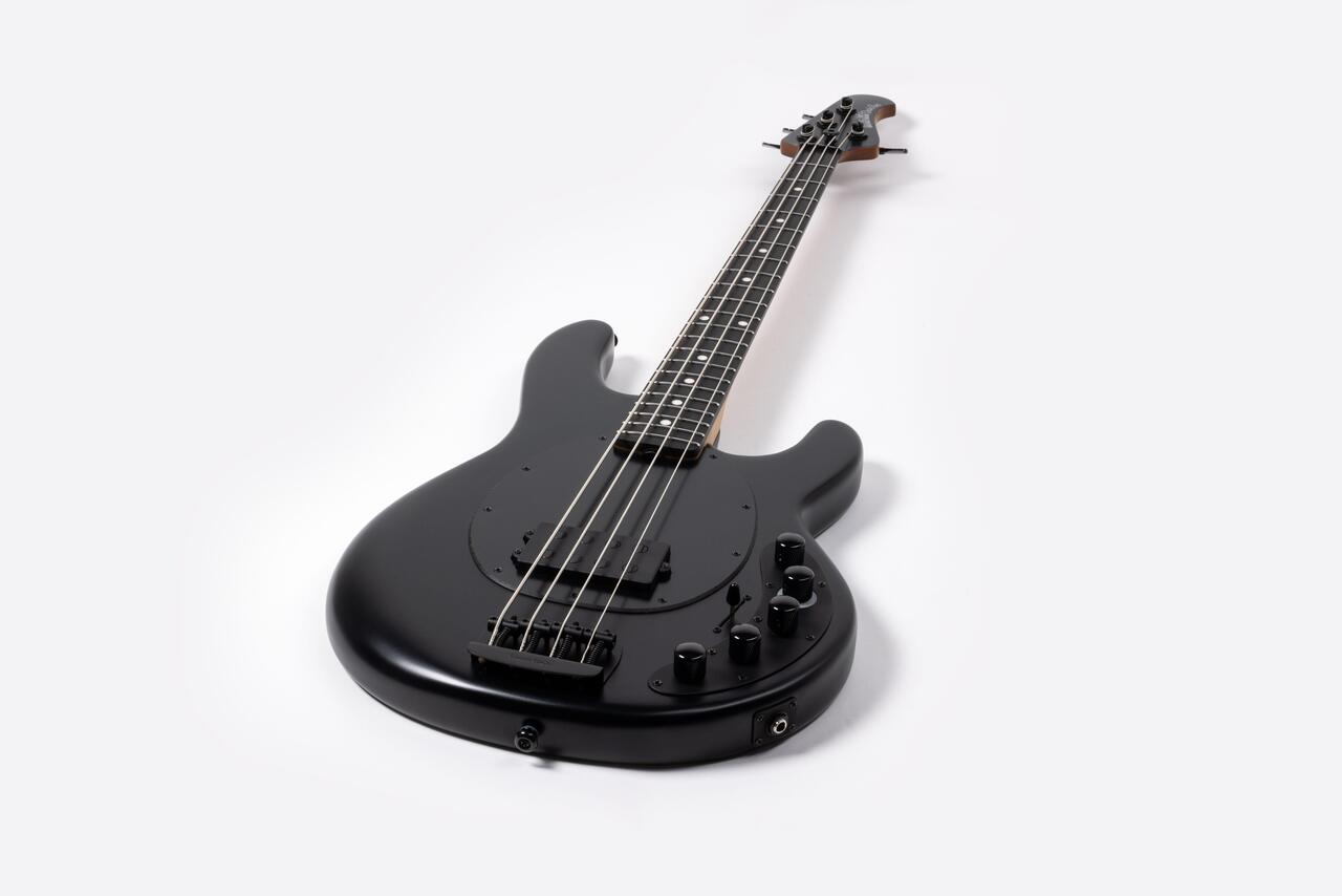 Music Man Dark Ray In Stealth Black - 128-66-53-P2-MB-BM_03_compressed.jpg