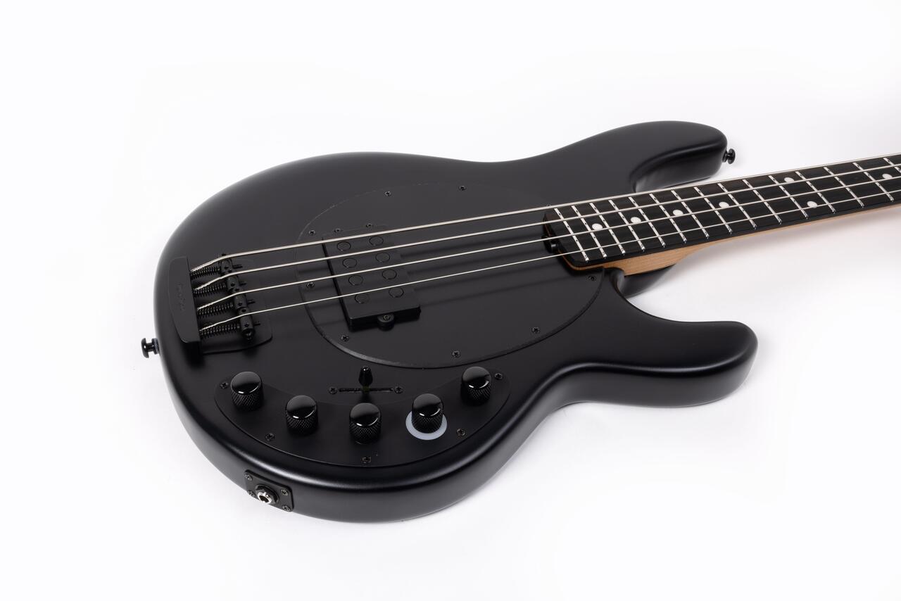 Music Man Dark Ray In Stealth Black - 128-66-53-P2-MB-BM_04_compressed.jpg