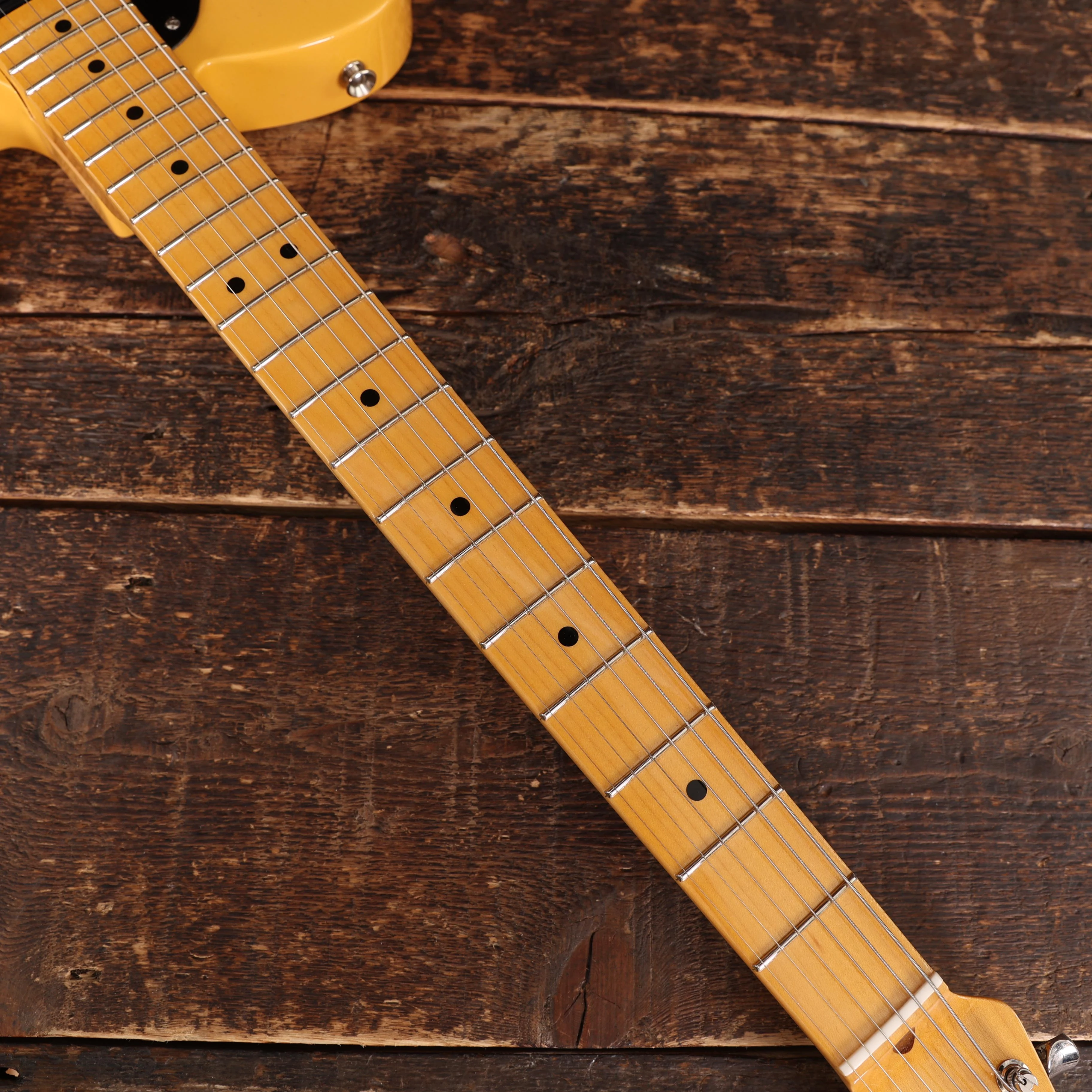 Fender Custom Shop '51 Nocaster NOS in Butterscotch Blonde - 143238 (13).JPG