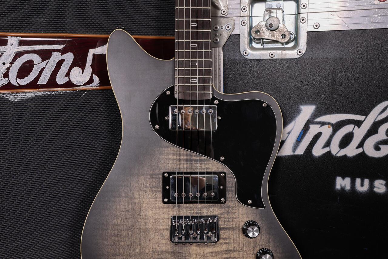 PJD Origin Series St John Pro in Charcoal Burst - PJD PRO ST JOHN GROUP-17_compressed.jpg