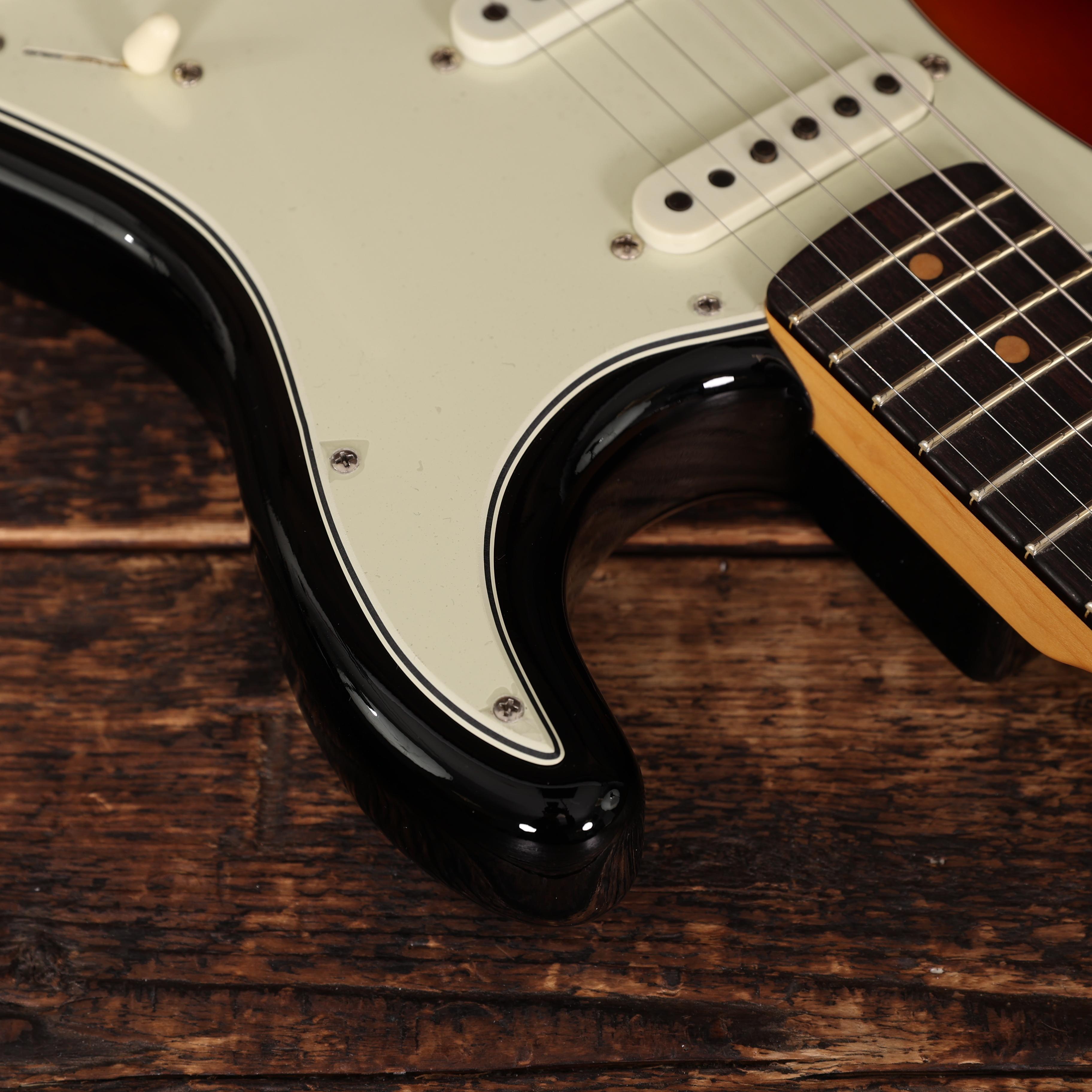 Fender Custom Shop Vintage Custom '59 Stratocaster Time Capsule in Three Colour Sunburst - R144407 (13).JPG