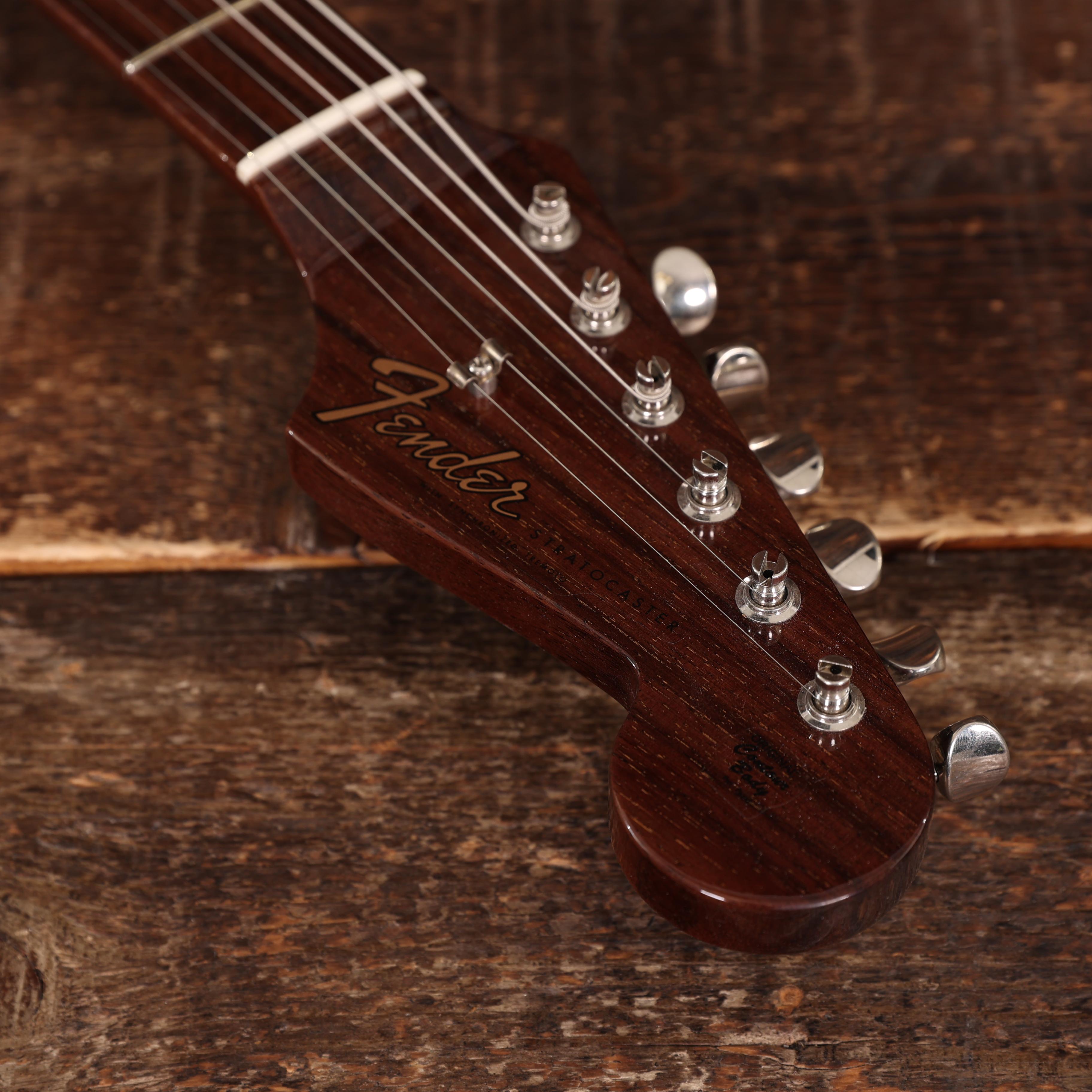 Fender Custom Shop Postmodern Stratocaster Deluxe Closet Classic in Three Colour Sunburst  - XN18616 (15).JPG