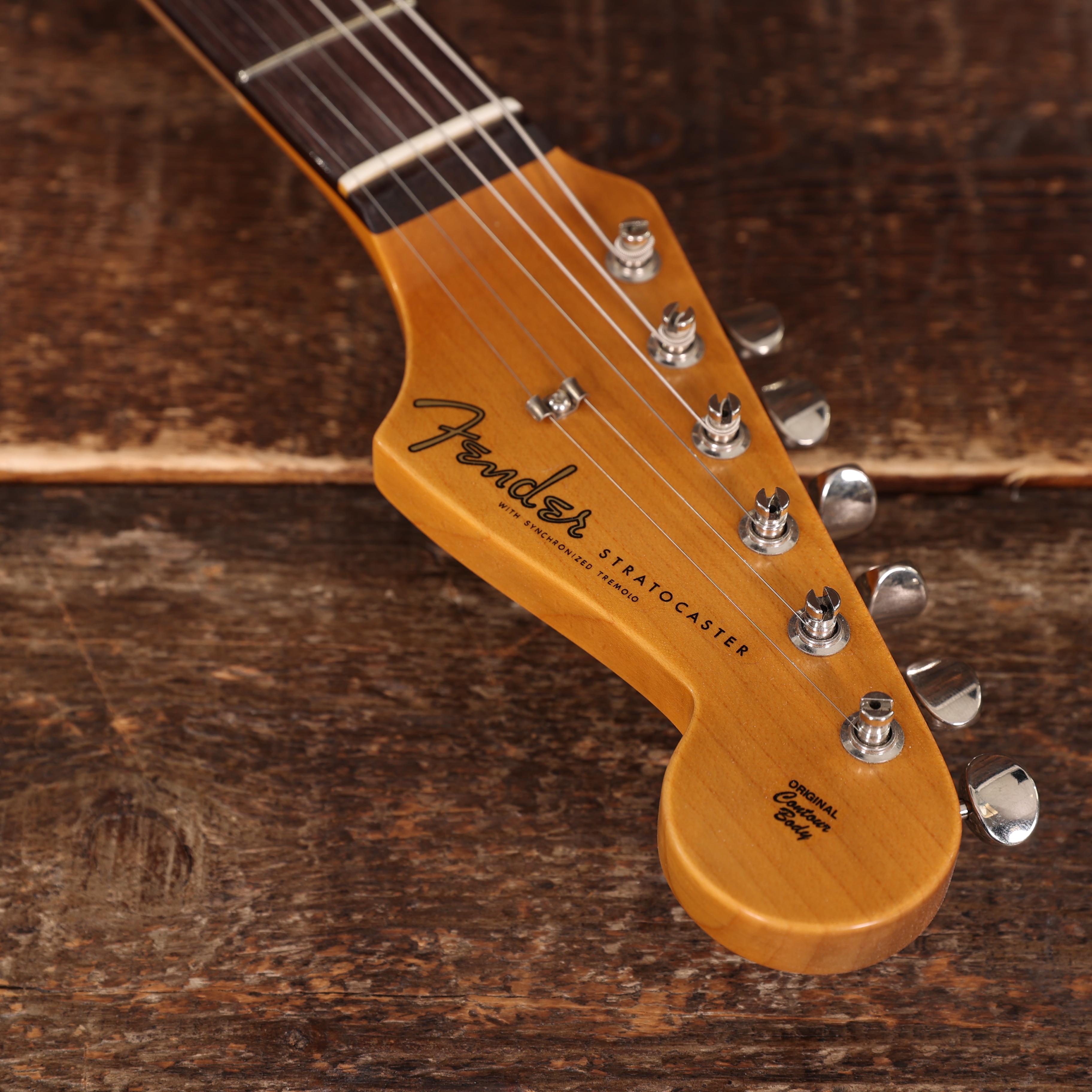 Fender Custom Shop Limited Edition Roasted Stratocaster Journeyman Relic with Closet Classic Hardware in Three Colour Sunburst  - XN18642 (15).JPG