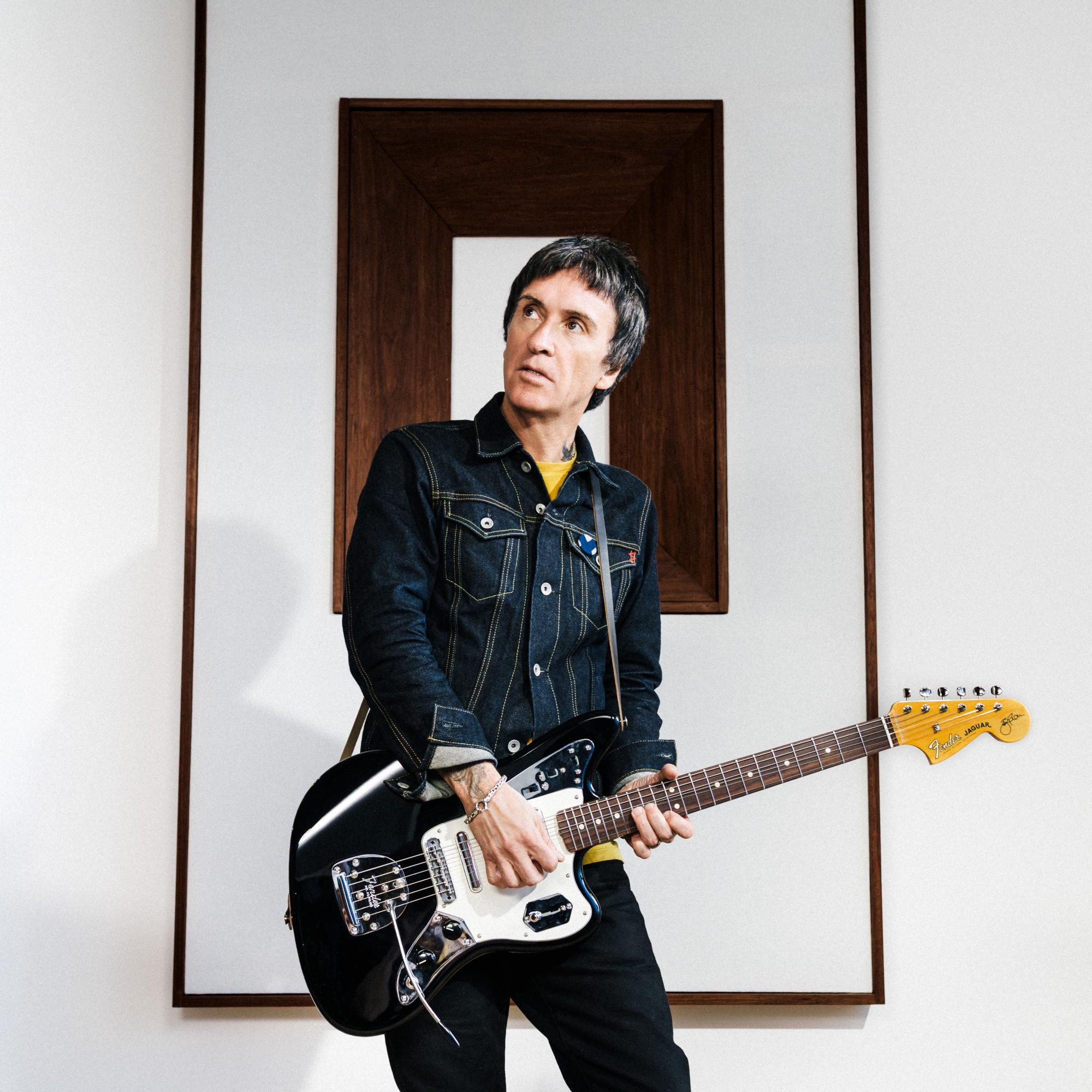 Fender Limited Edition Johnny Marr Signature Special Jaguar Electric Guitar in Black - 0116410706-Johnny-Marr.jpg