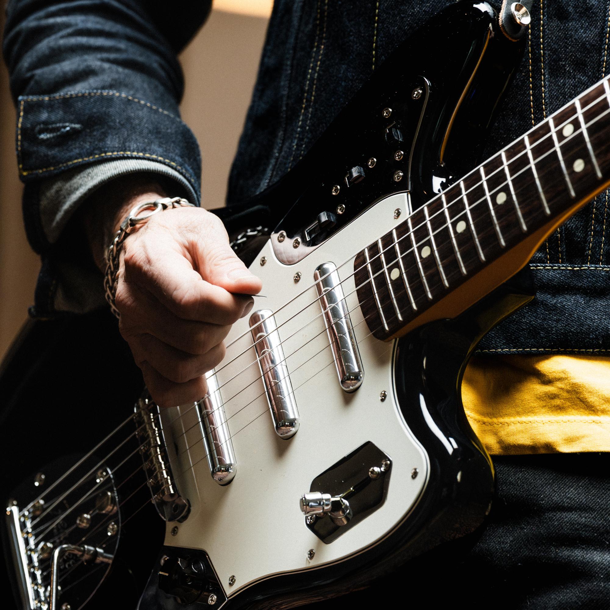 Fender Limited Edition Johnny Marr Signature Special Jaguar Electric Guitar in Black - 0116410706-Lifestyle.jpg