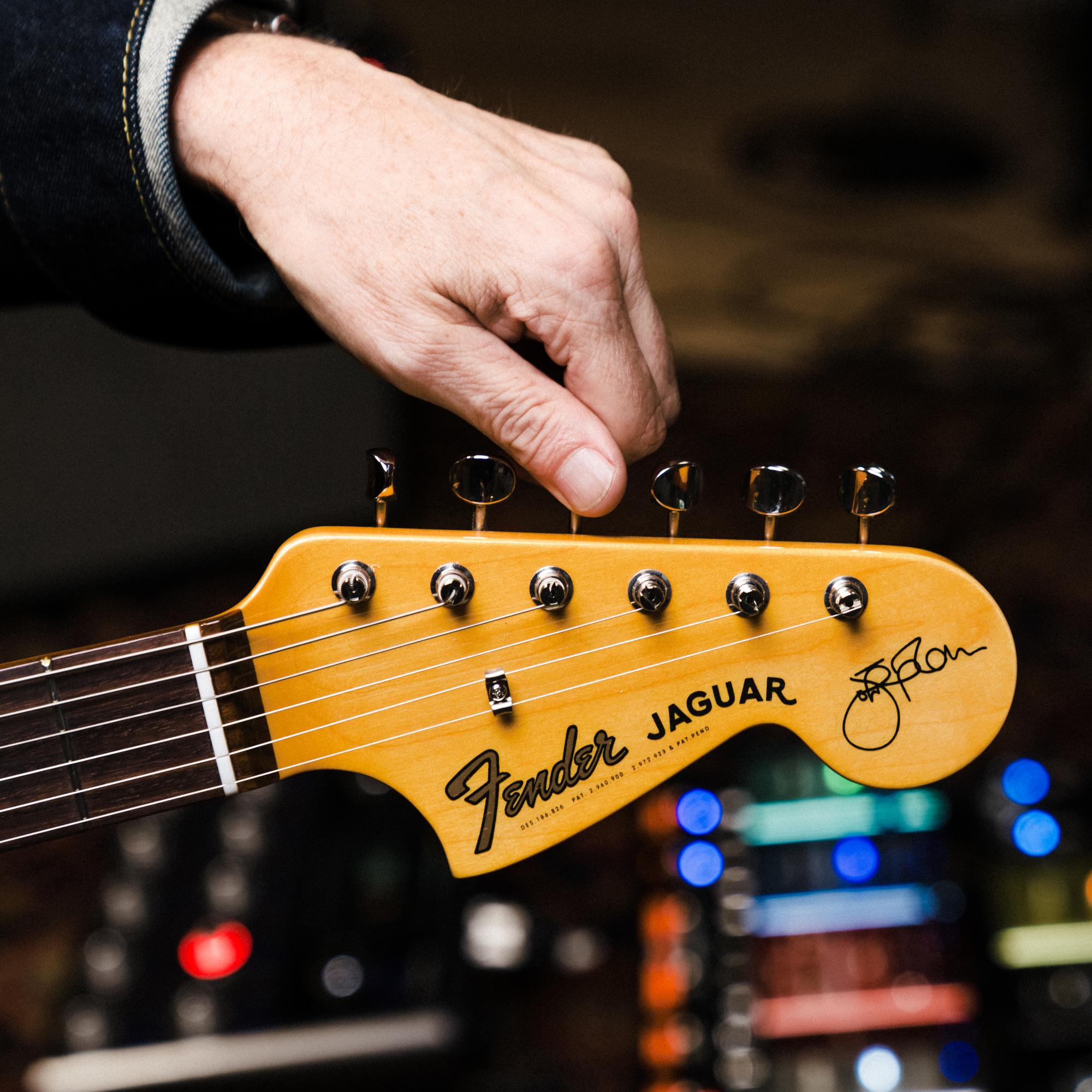 Fender Limited Edition Johnny Marr Signature Special Jaguar Electric Guitar in Black - 0116410706-Tuners.jpg