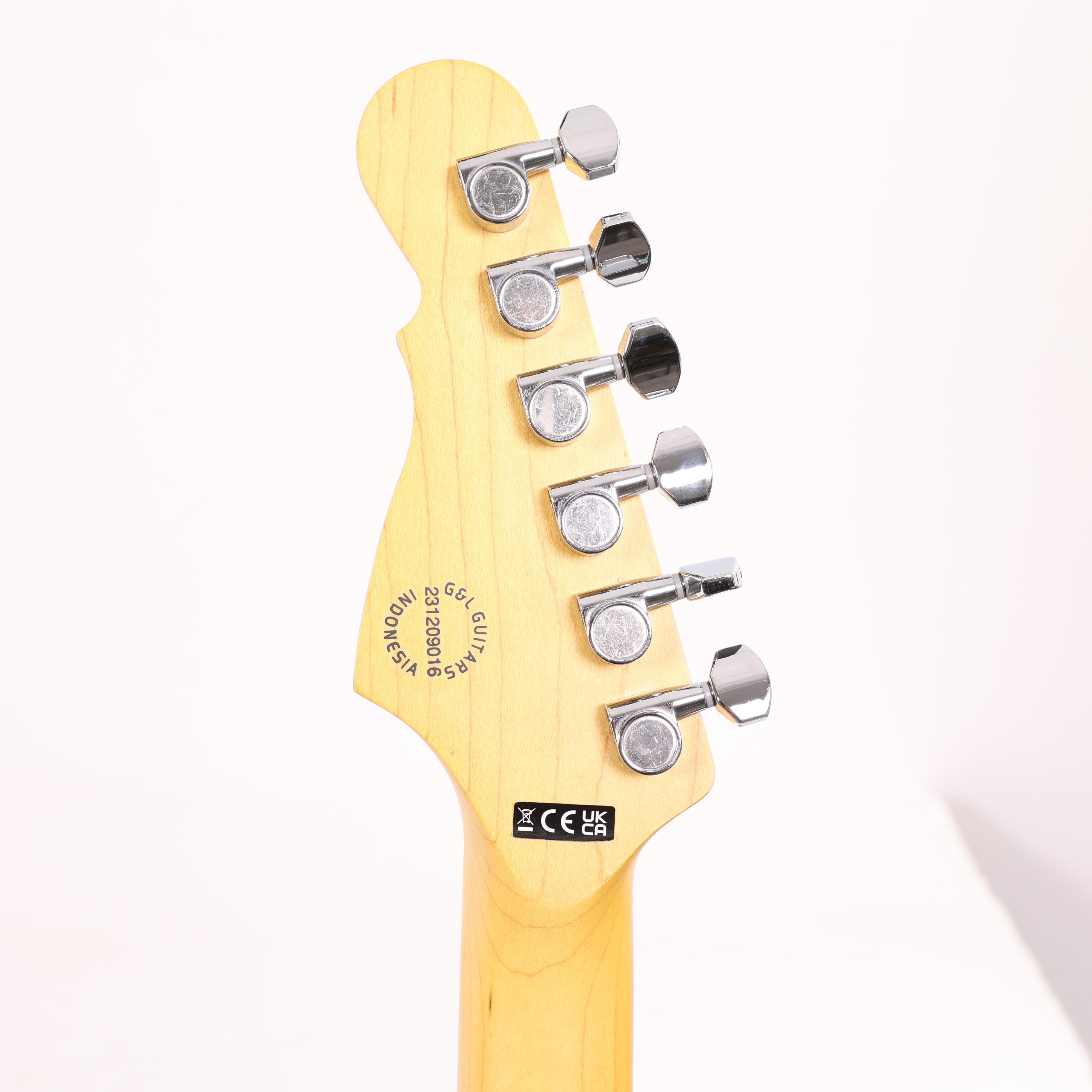 B Stock : G&L Tribute S 500 Blueburst Maple Board 001 - B-TIES50-17-0001 (6).jpg