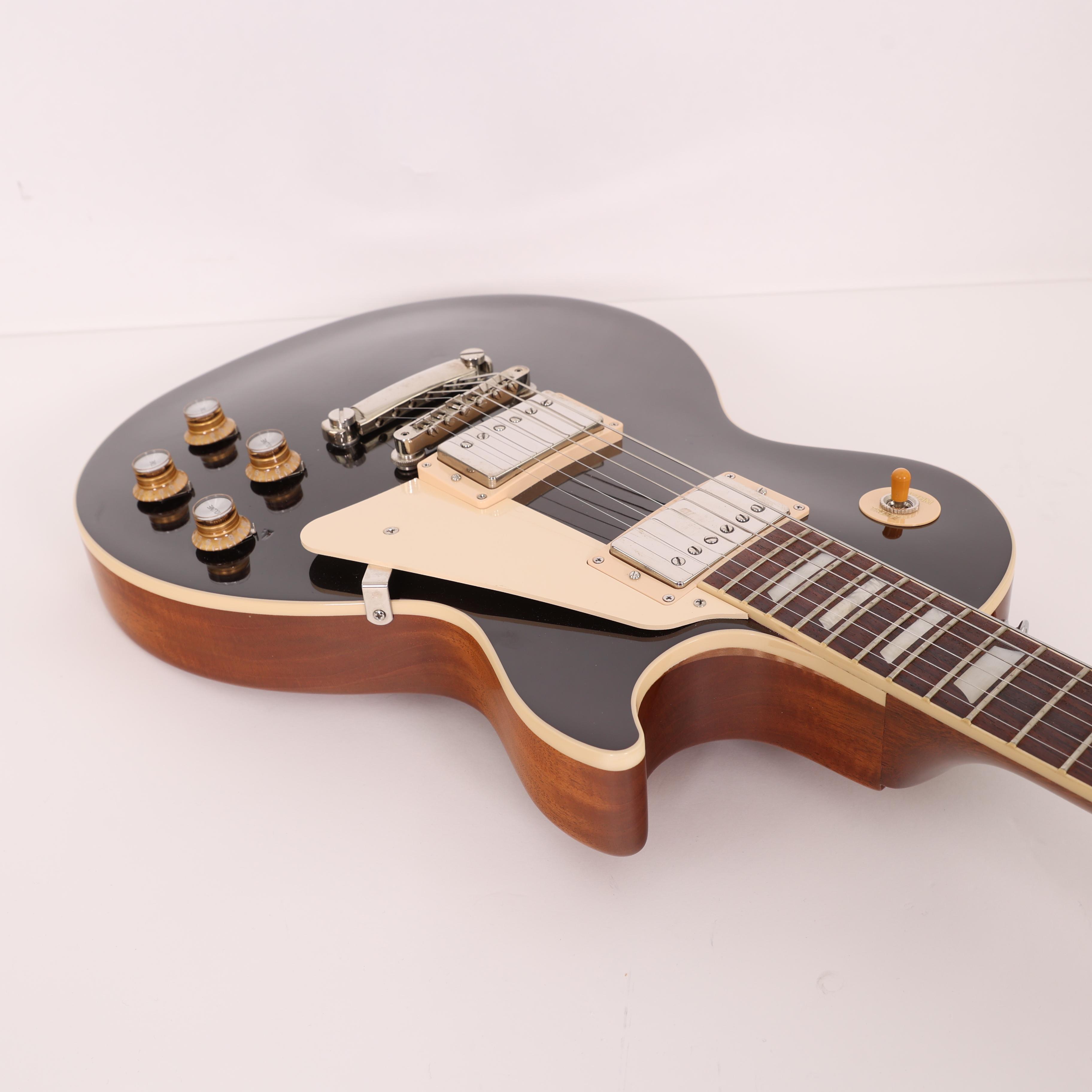 B Stock: Gibson Les Paul Standard 60s Transparent Trans Oxblood 001 - B-LPS600OXN-0001 (10).jpg