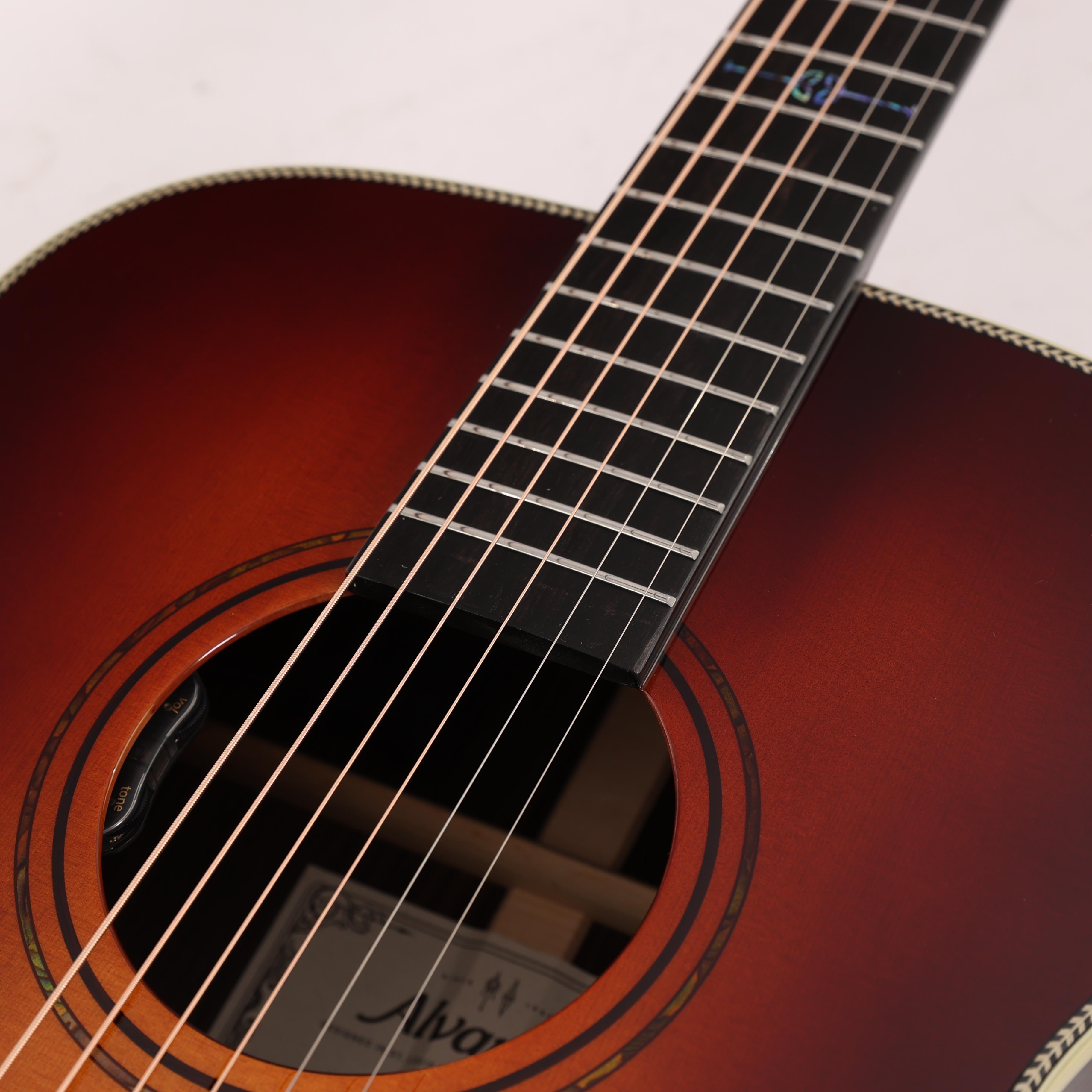 B Stock : Alvarez LF70e Laureate Folk OM Acoustic Herringbone Sunset - LR Baggs HiFi Pickup 001 - B-LF70E-0001 (9).jpg