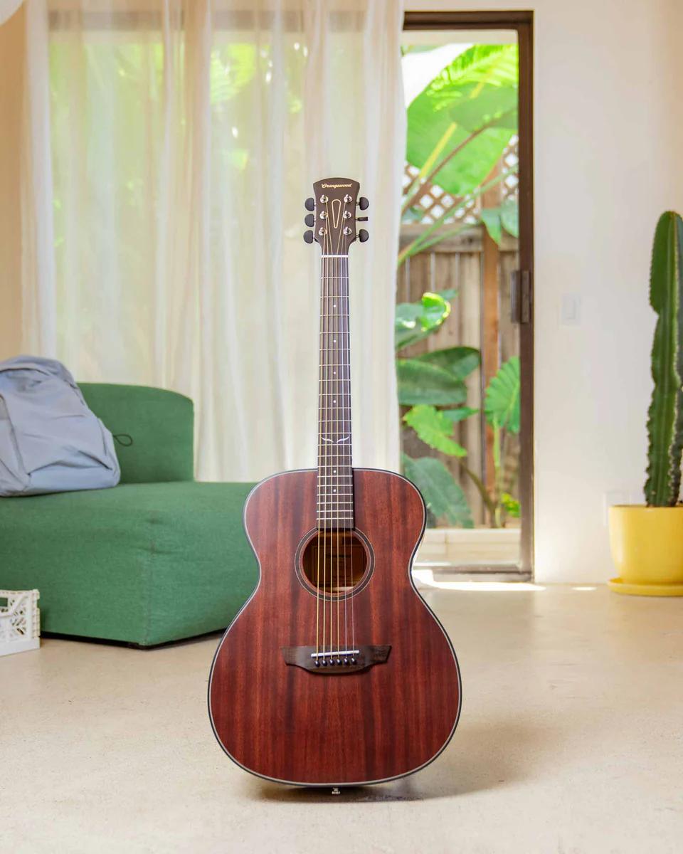 Orangewood Oliver Live Grand Concert Electro Acoustic Guitar in Natural Satin - OLIVER-M-LIFESTYL_00b7630e-162a-413d-aae8-1501c382f4e3_960x.jpg