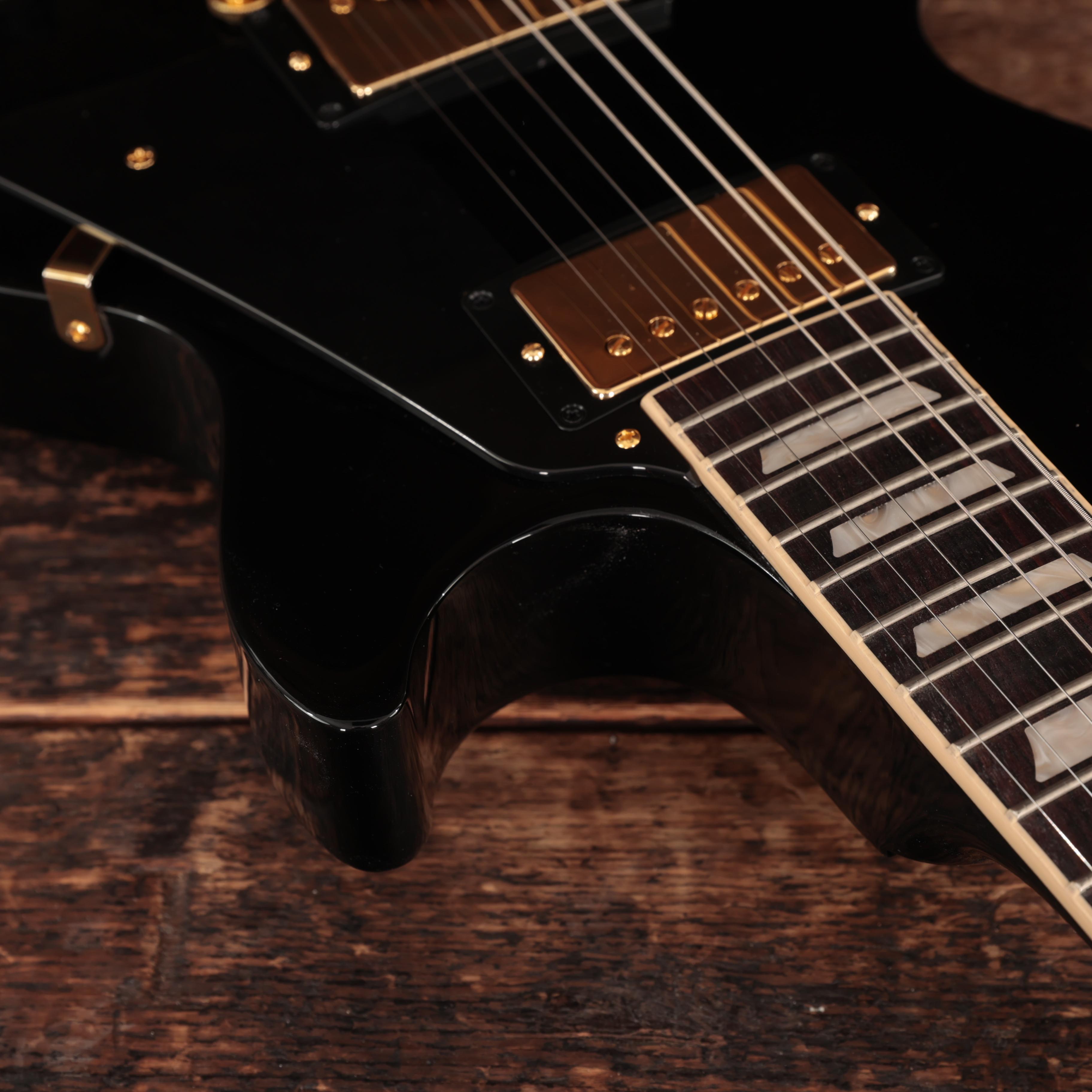 Gibson Les Paul Studio Electric Guitar in Ebony with Gold Hardware - 203550290 (14).jpg