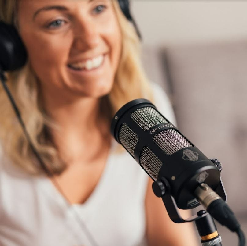 Sontronics Podcast Pro Dynamic Microphone in Black - 527043-black 2.jpg