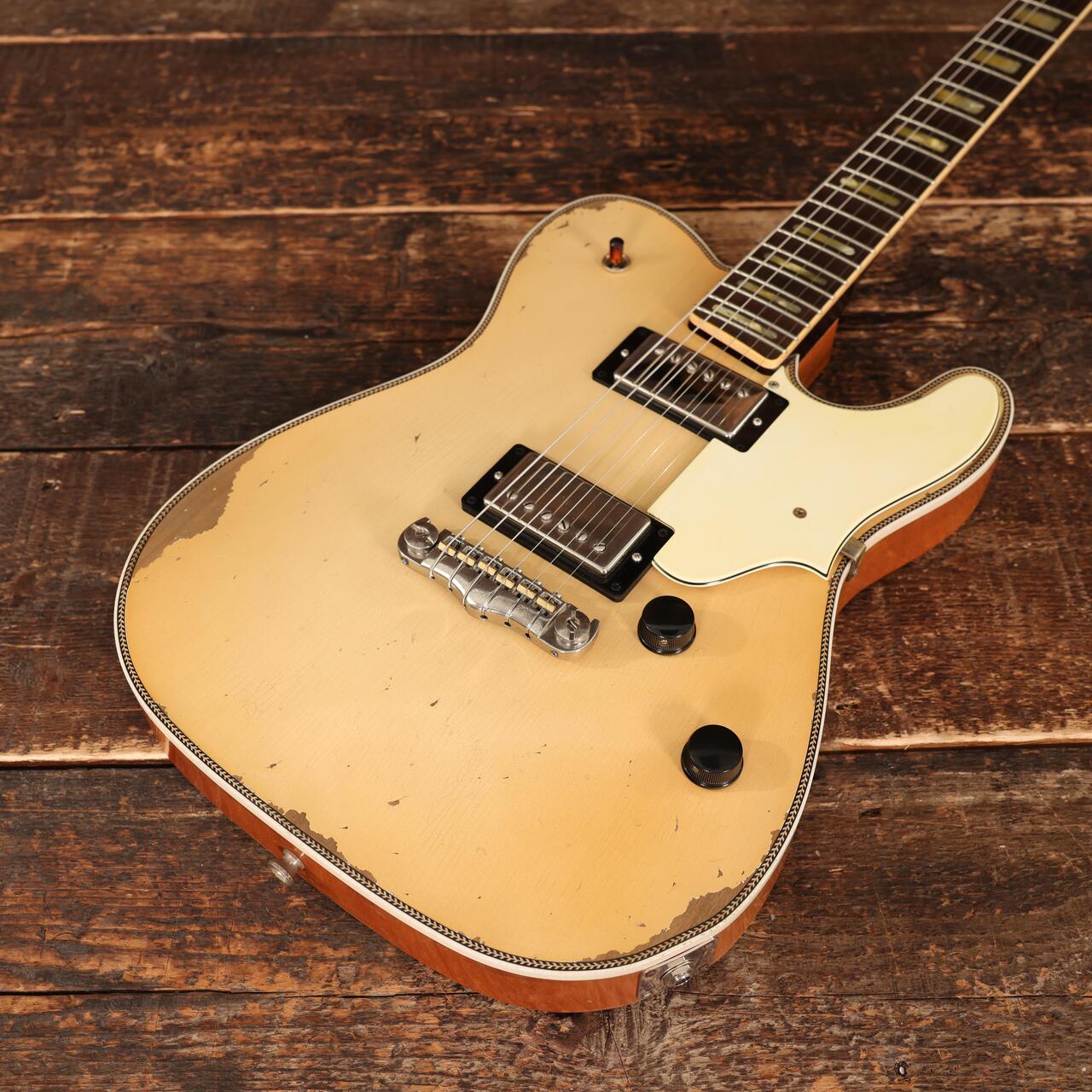 Castedosa Marianna Carve Top Electric Guitar with TS Humbuckers in Burnt Marshmallow, Medium Aged - 446 (10).JPG
