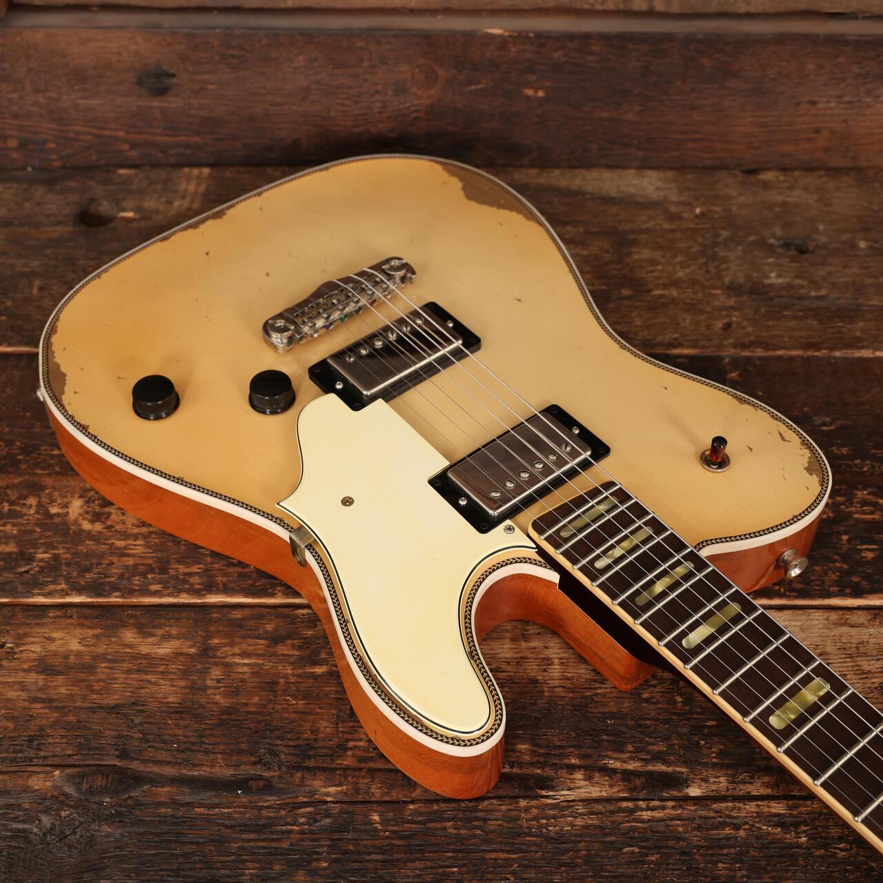 Castedosa Marianna Carve Top Electric Guitar with TS Humbuckers in Burnt Marshmallow, Medium Aged - 446 (13).JPG