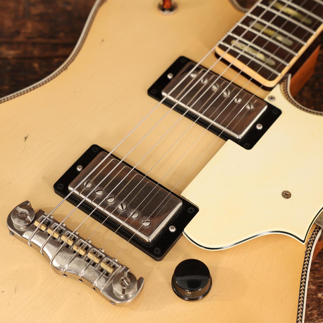 Castedosa Marianna Carve Top Electric Guitar with TS Humbuckers in Burnt Marshmallow, Medium Aged - 446 (11).JPG