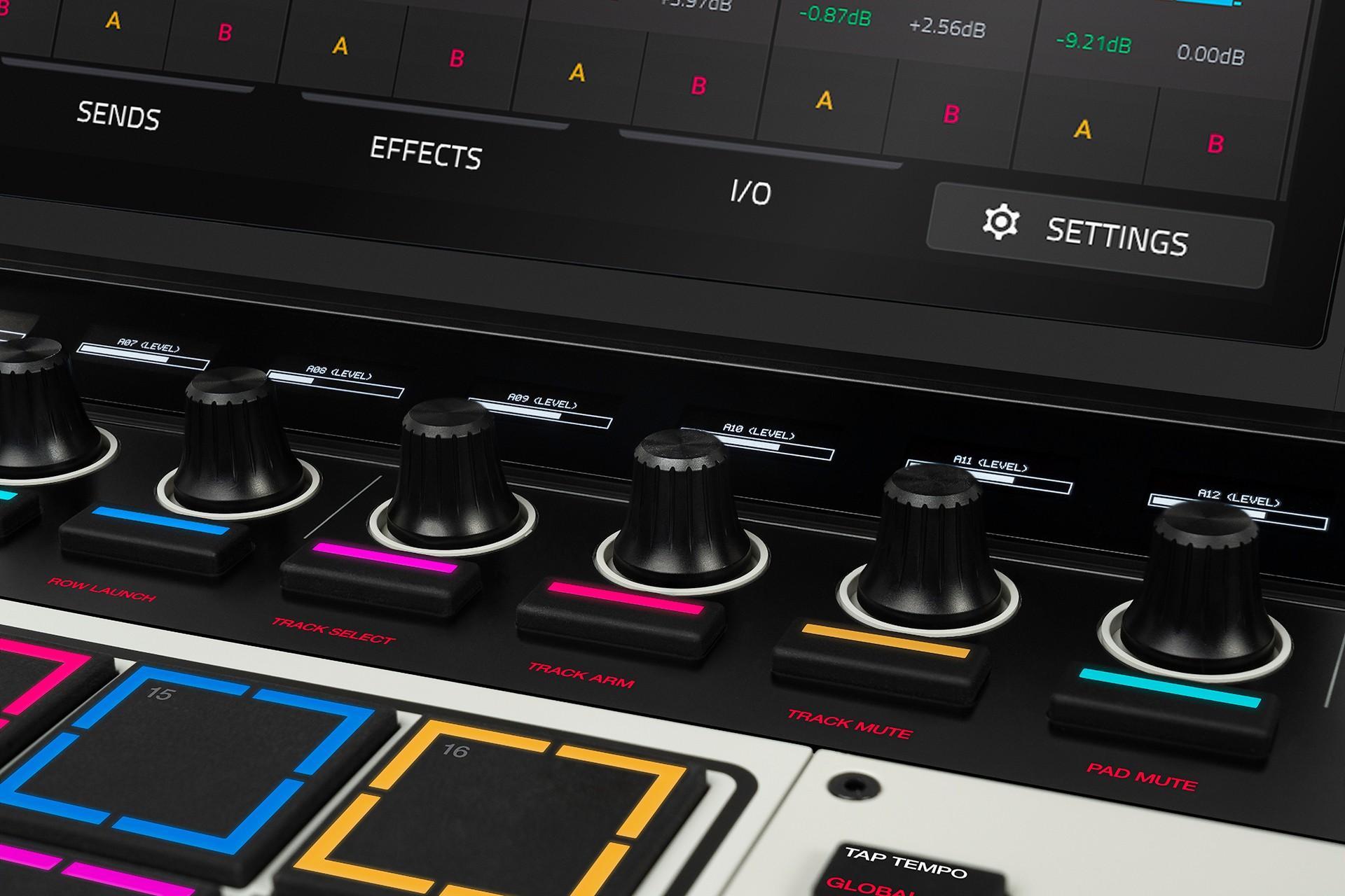 Akai MPC XL Standalone Sampler & Sequencer - MPCXL_7.jpg