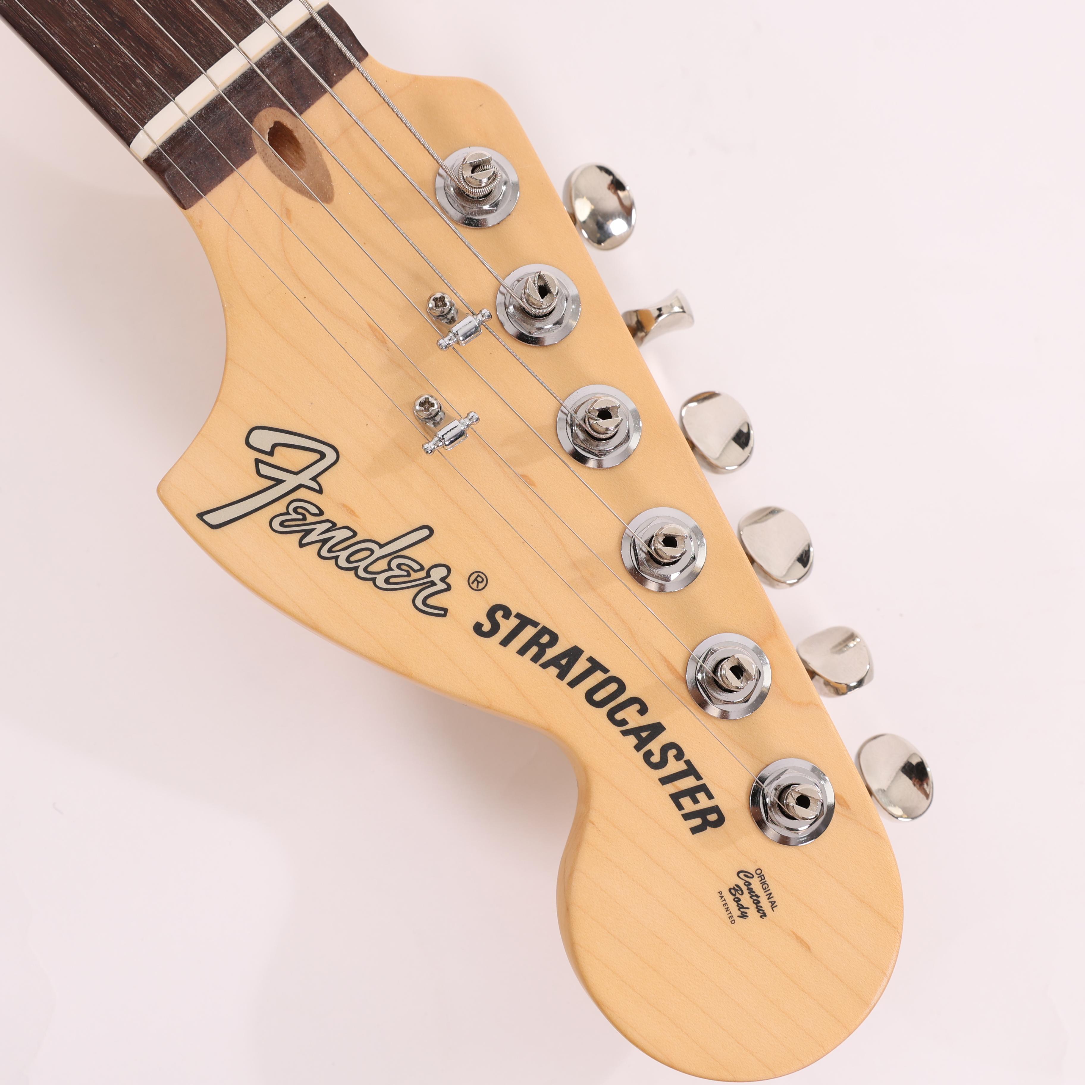 B Stock : Fender American Performer Strat RW Arctic White 003 - B-011491038-0003 (12).jpg