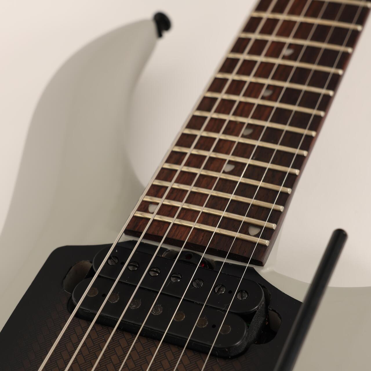 B Stock : Sterling by Music Man Majesty 7-string Chalk Grey 001 - B-MAJ170CGR-0001 (8).jpg