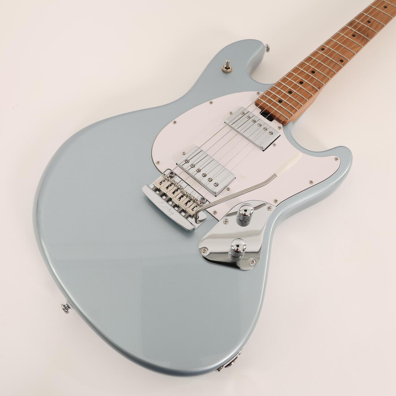 B Stock : Sterling by Music Man Stingray Electric Guitar in Firemist Silver 001 - B-SR50FSVM2-0001 (7).jpg
