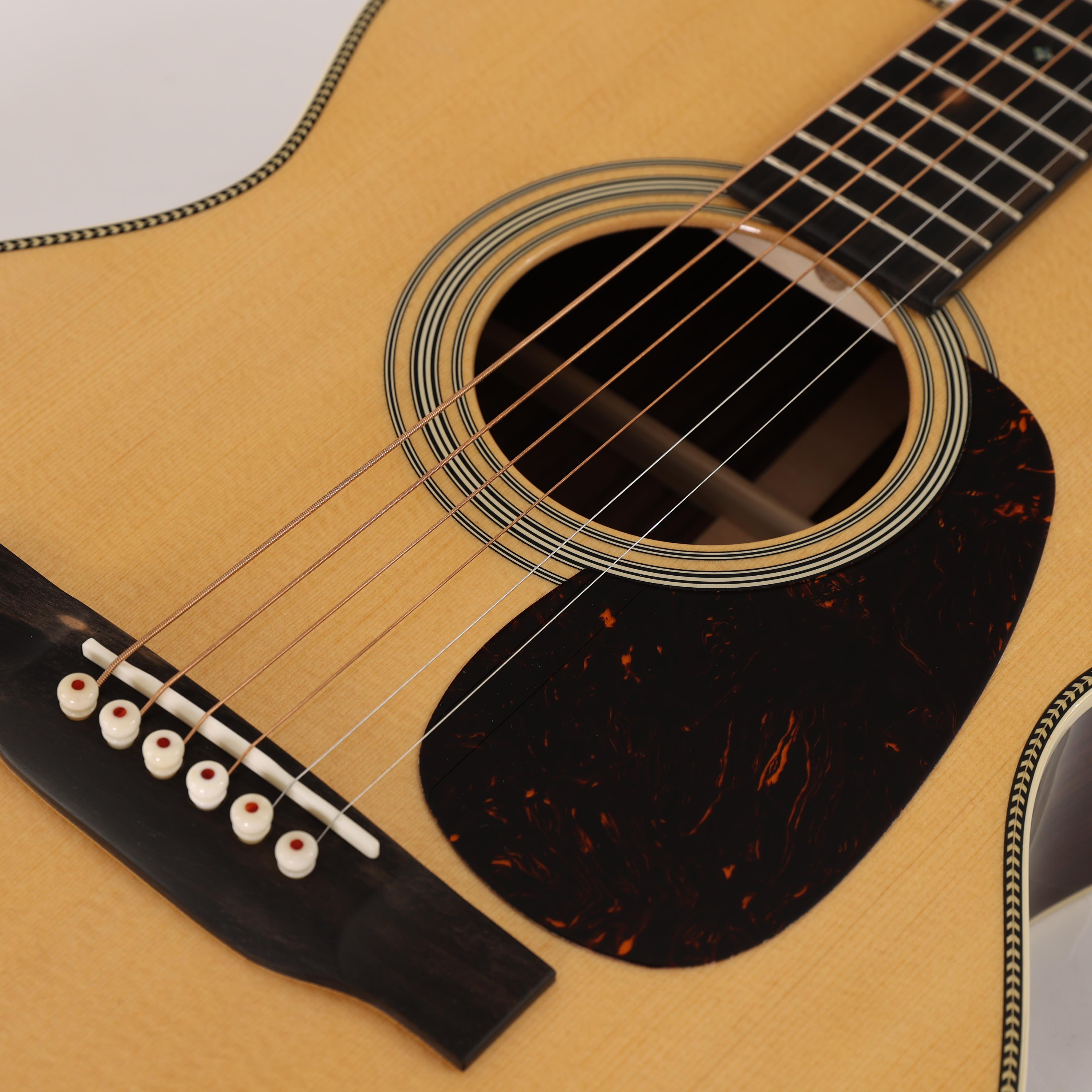B Stock : Martin 0028 Standard Series Acoustic Guitar inc Case 001 - B-0028SNT-0001 (14).jpg
