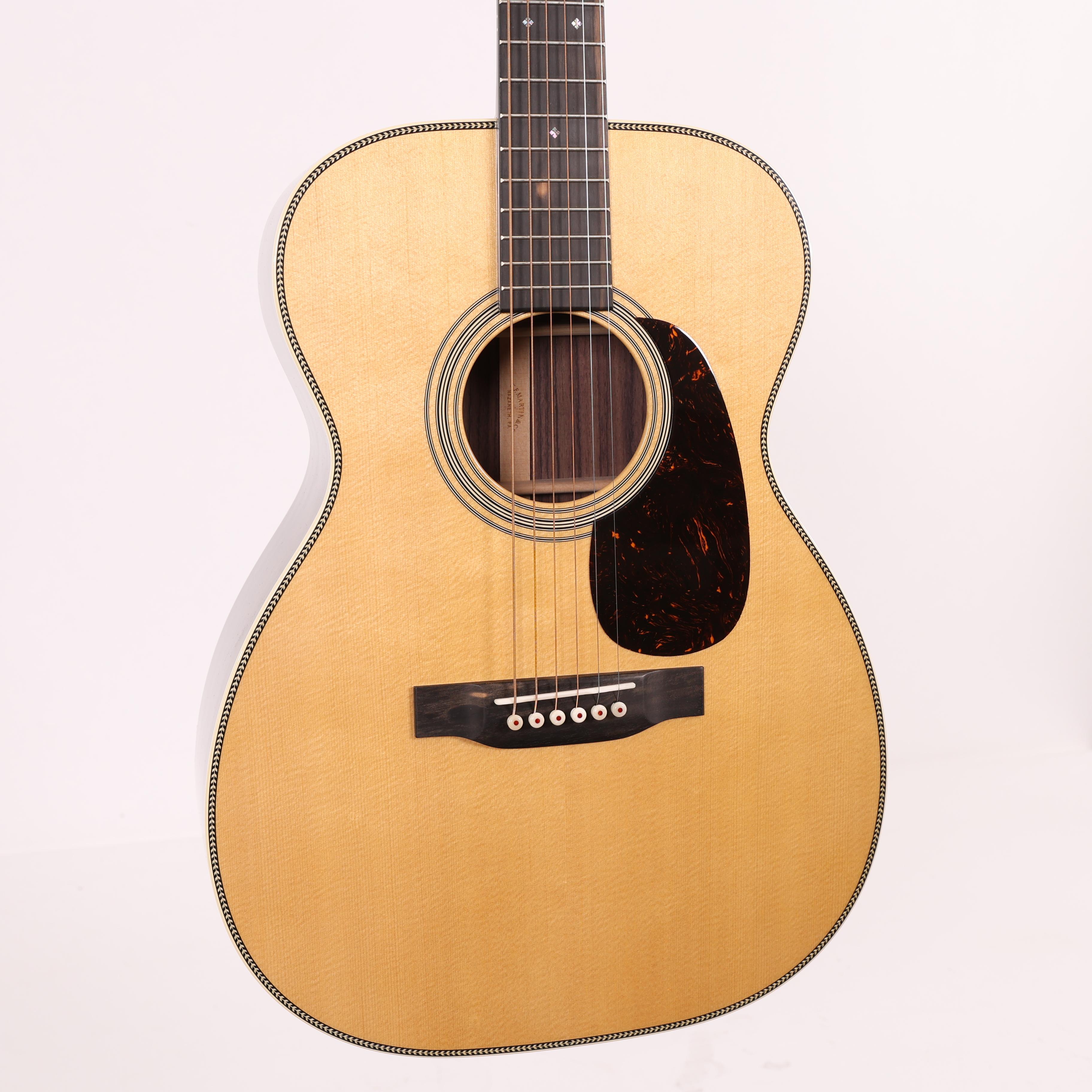 B Stock : Martin 0028 Standard Series Acoustic Guitar inc Case 001 - B-0028SNT-0001 (9).jpg