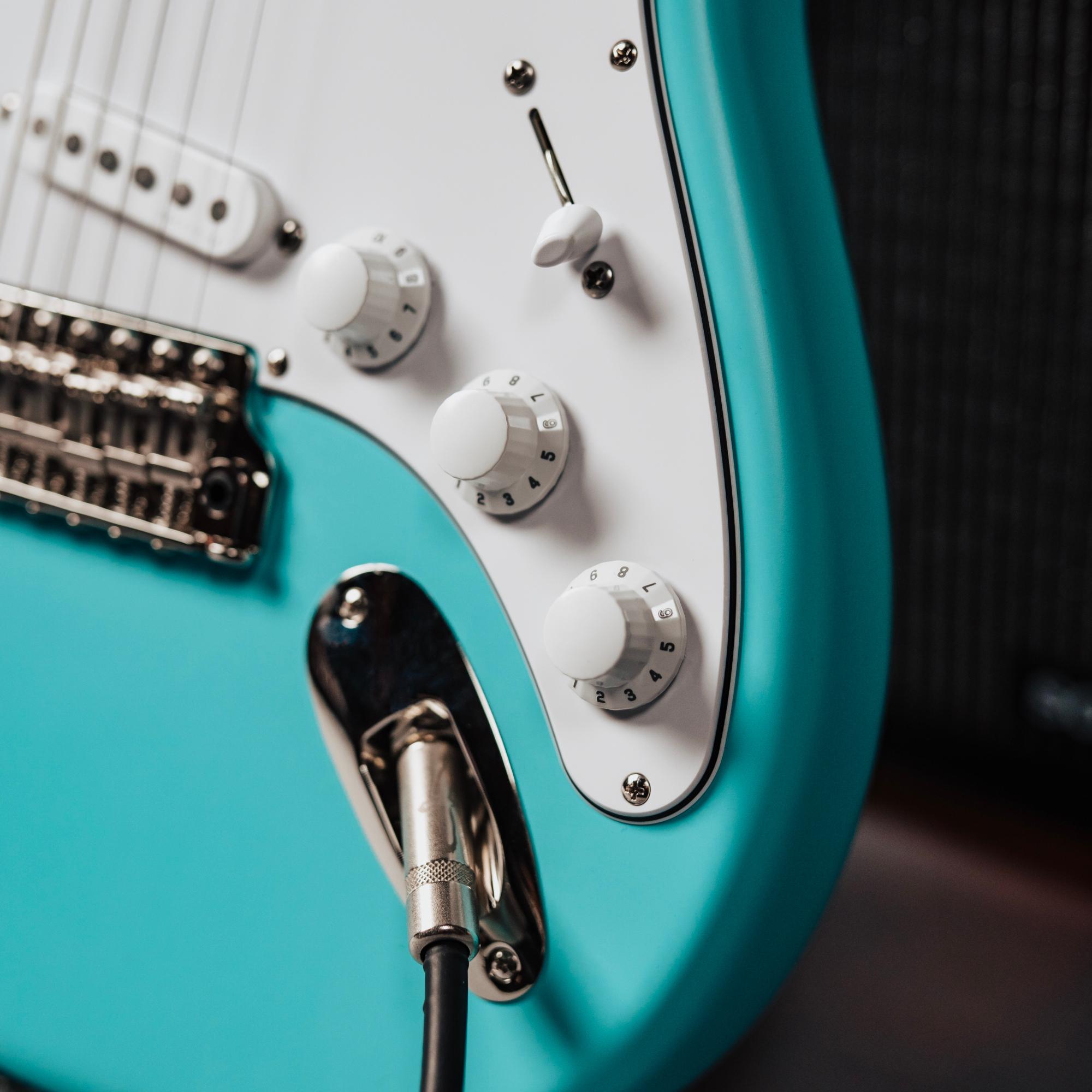 PRS Limited Edition John Mayer Silver Sky Electric Guitar in Wild Blue Satin - 117549JY-PRS-Silver-Sky-Wild-Blue-Limited-Edition-Controls.jpg