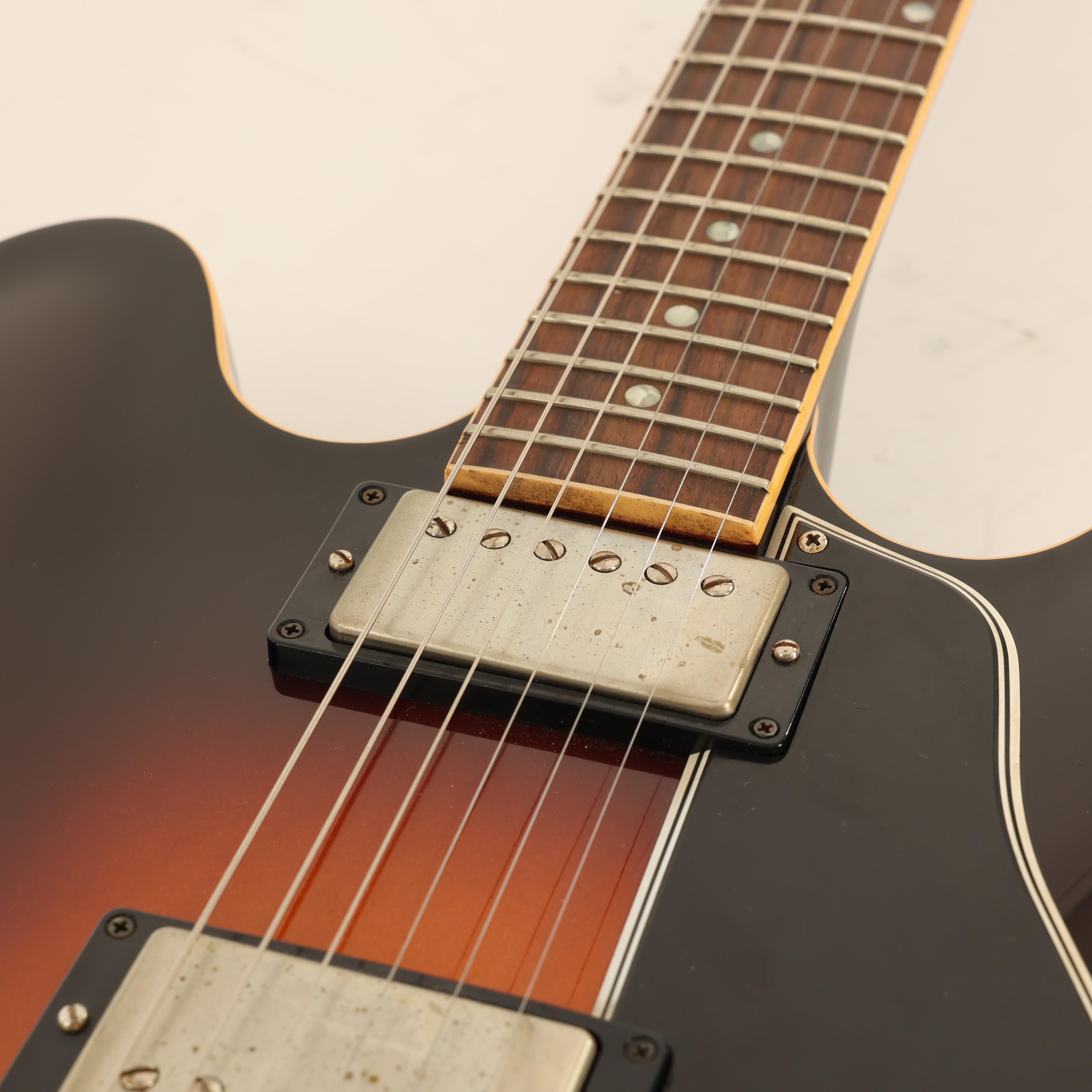 Second Hand Gibson ES-335 Joe Bonamasa in Sunburst 137 - SH-114-2137 (7).jpg