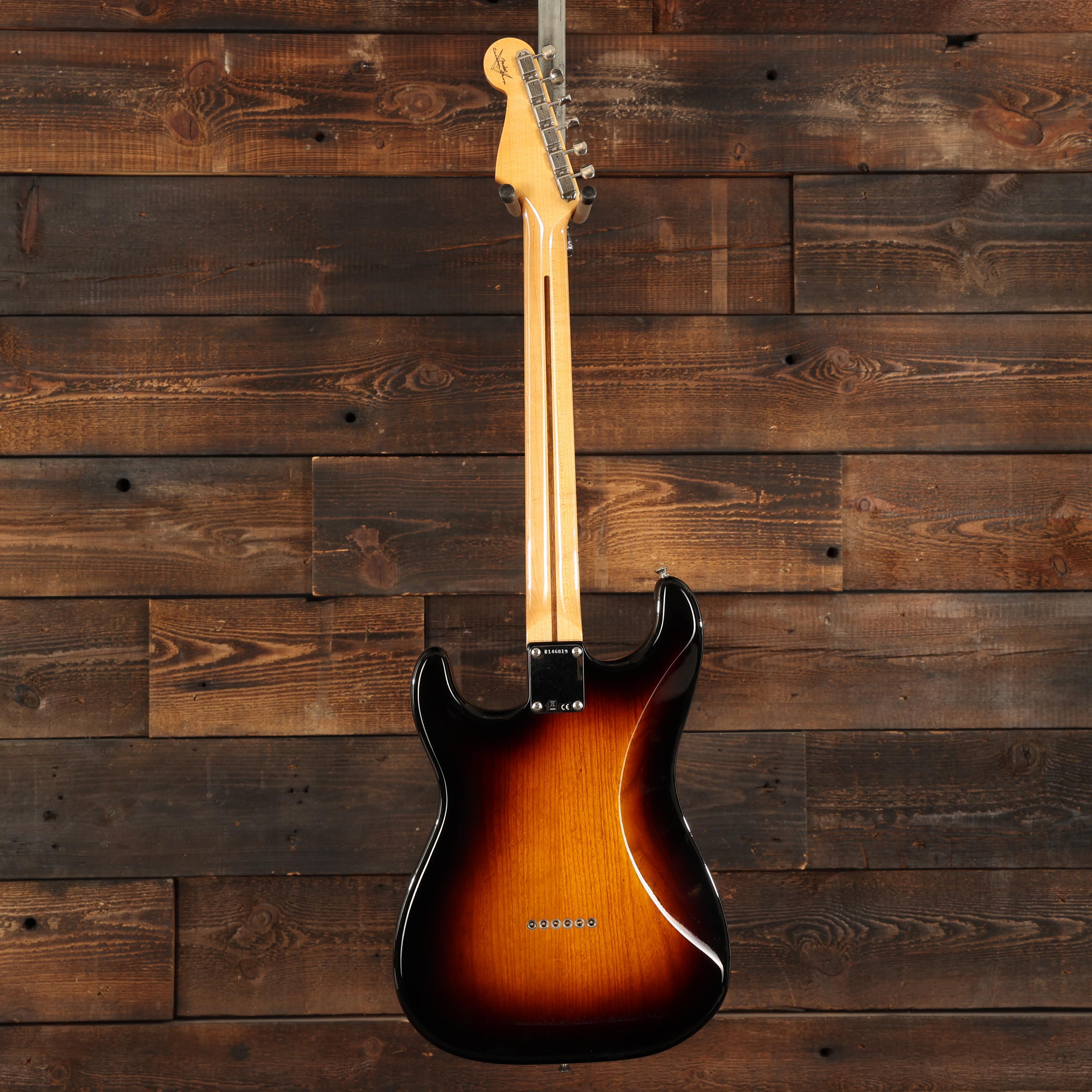 Fender Custom Shop Vintage Custom '55 Hardtail Stratocaster in Widefade Two Colour Sunburst - R146819 (4).jpg