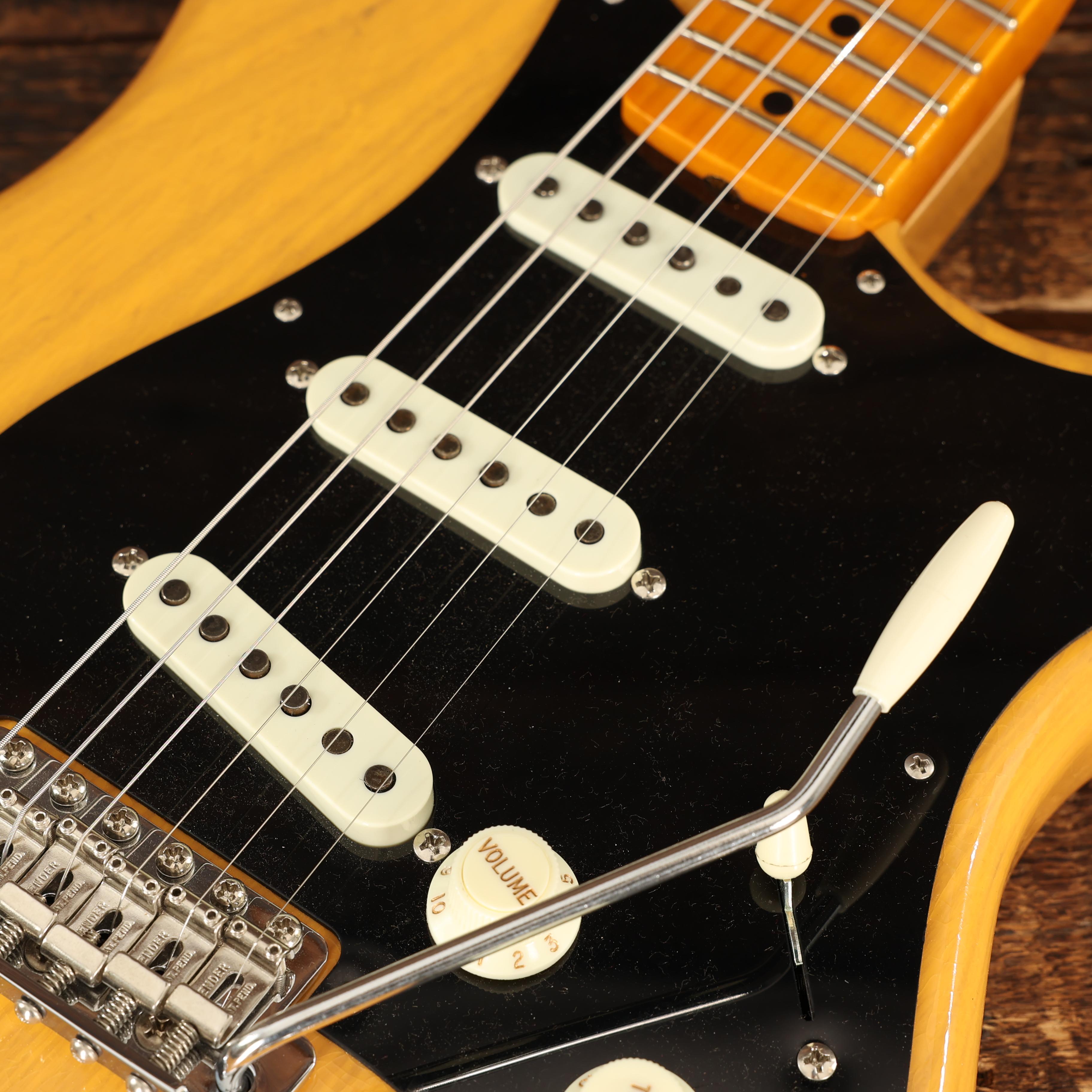 Fender Custom Shop '55 Closet Classic Stratocaster in Butterscotch - CZ585070 (11).jpg