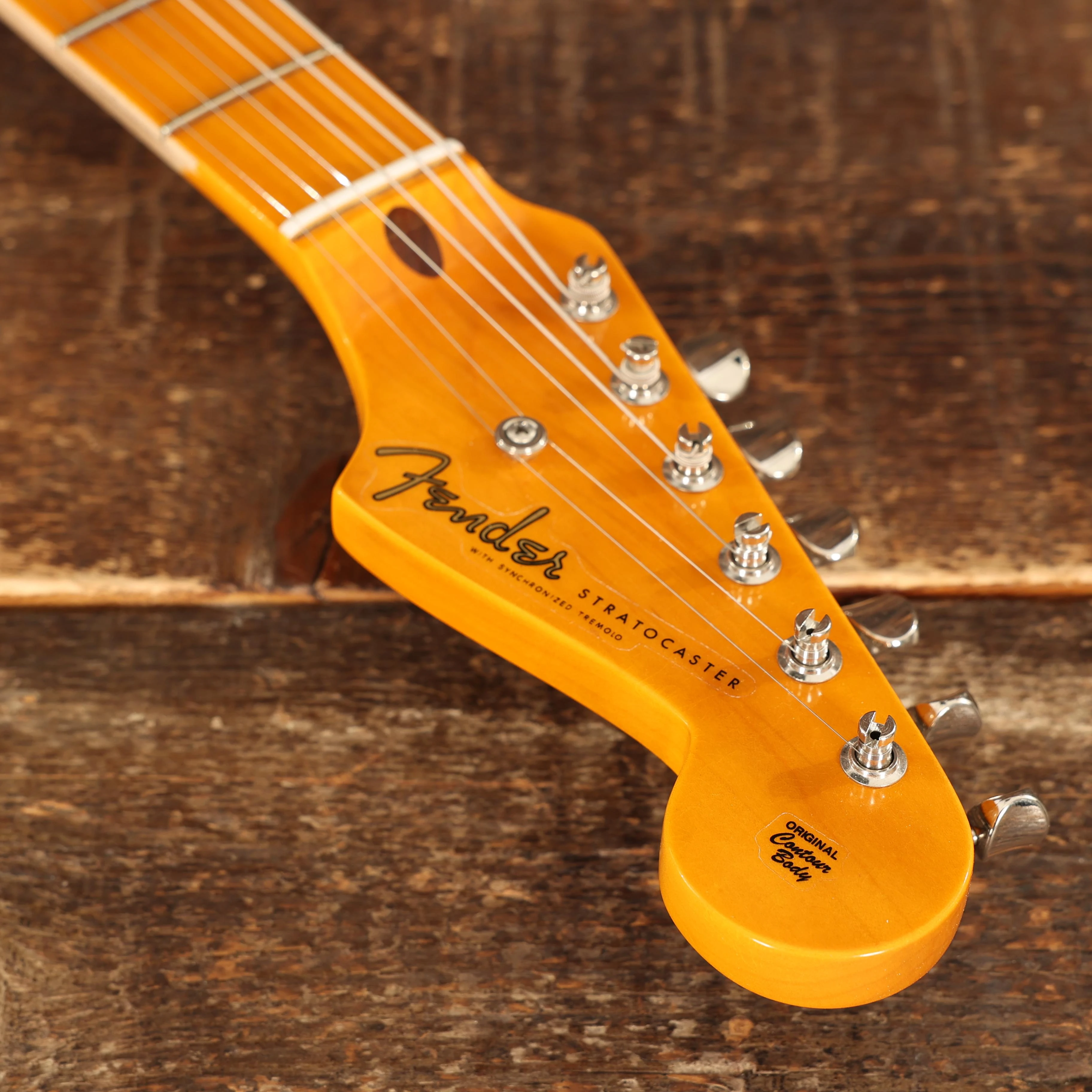 Fender Custom Shop '55 Closet Classic Stratocaster in Butterscotch Blonde - CZ585070 (16).jpg