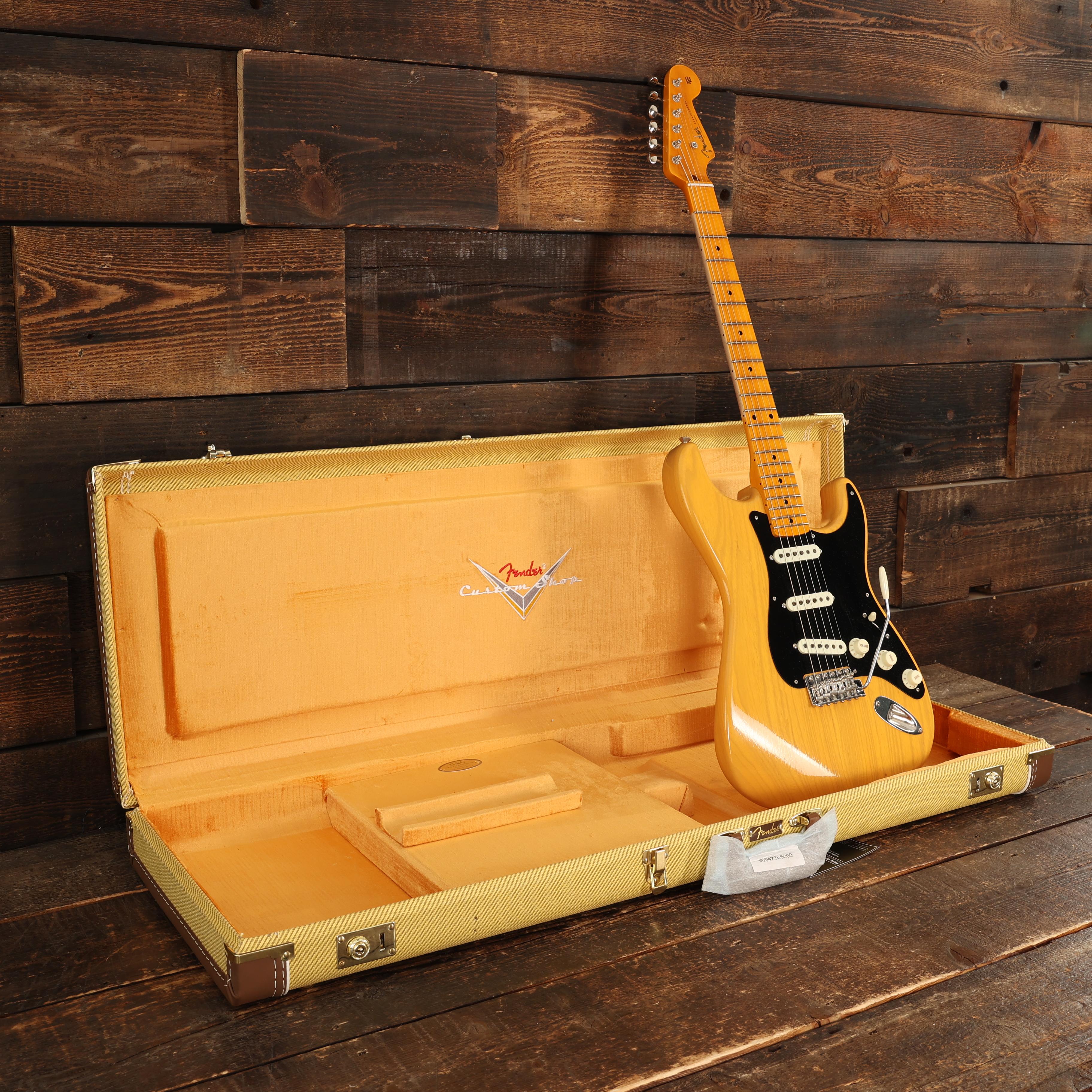 Fender Custom Shop '55 Closet Classic Stratocaster in Butterscotch - CZ585070 (22).jpg