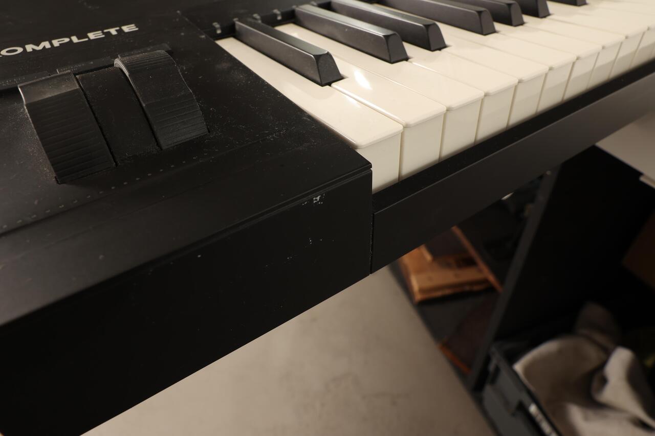 Second Hand Native Instruments Komplete Kontrol S88 MK2 501 - SH-204-1501 (7).jpg