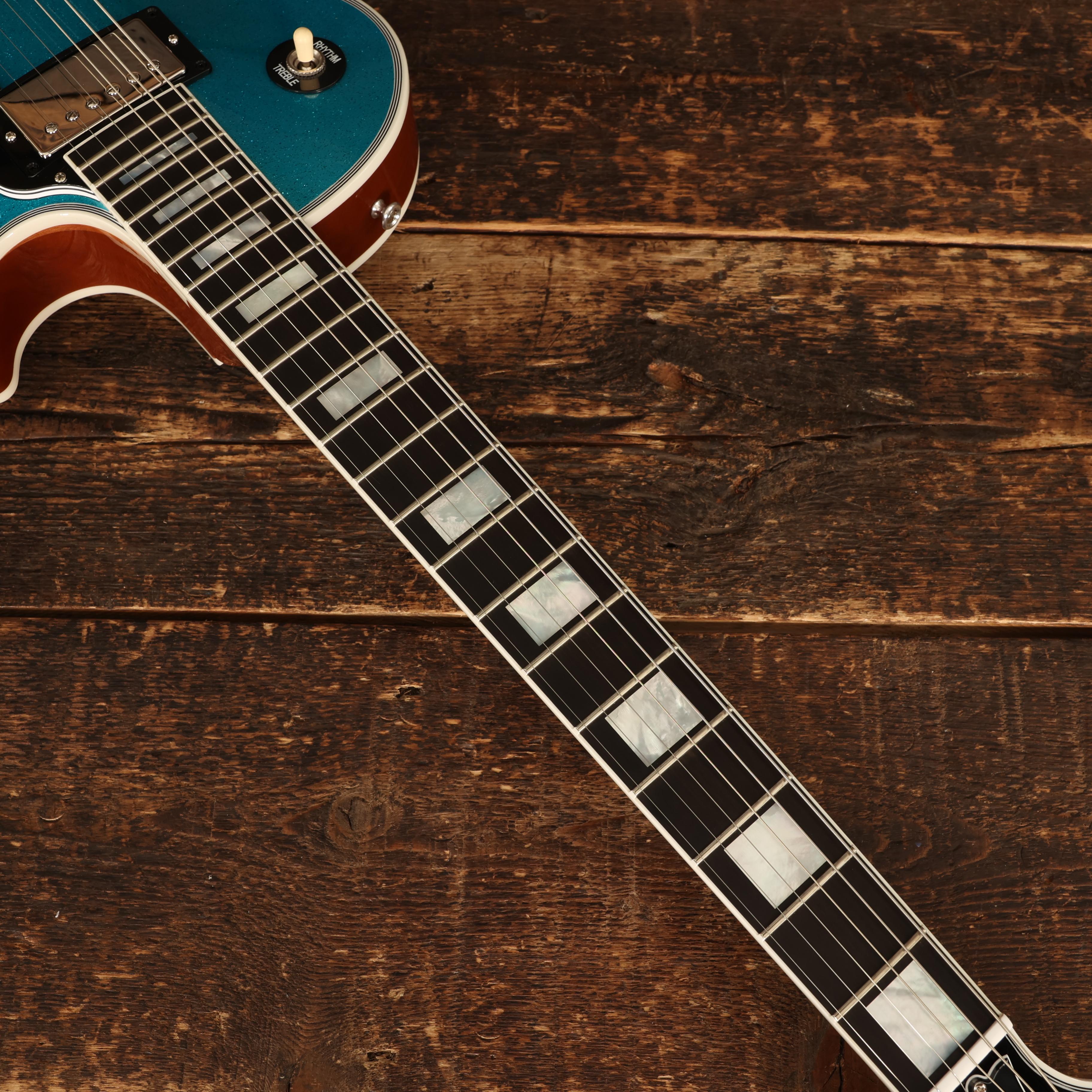 Gibson Custom Shop Les Paul Custom in Blue Gold Sparkle Gloss - CS503534 (13).JPG