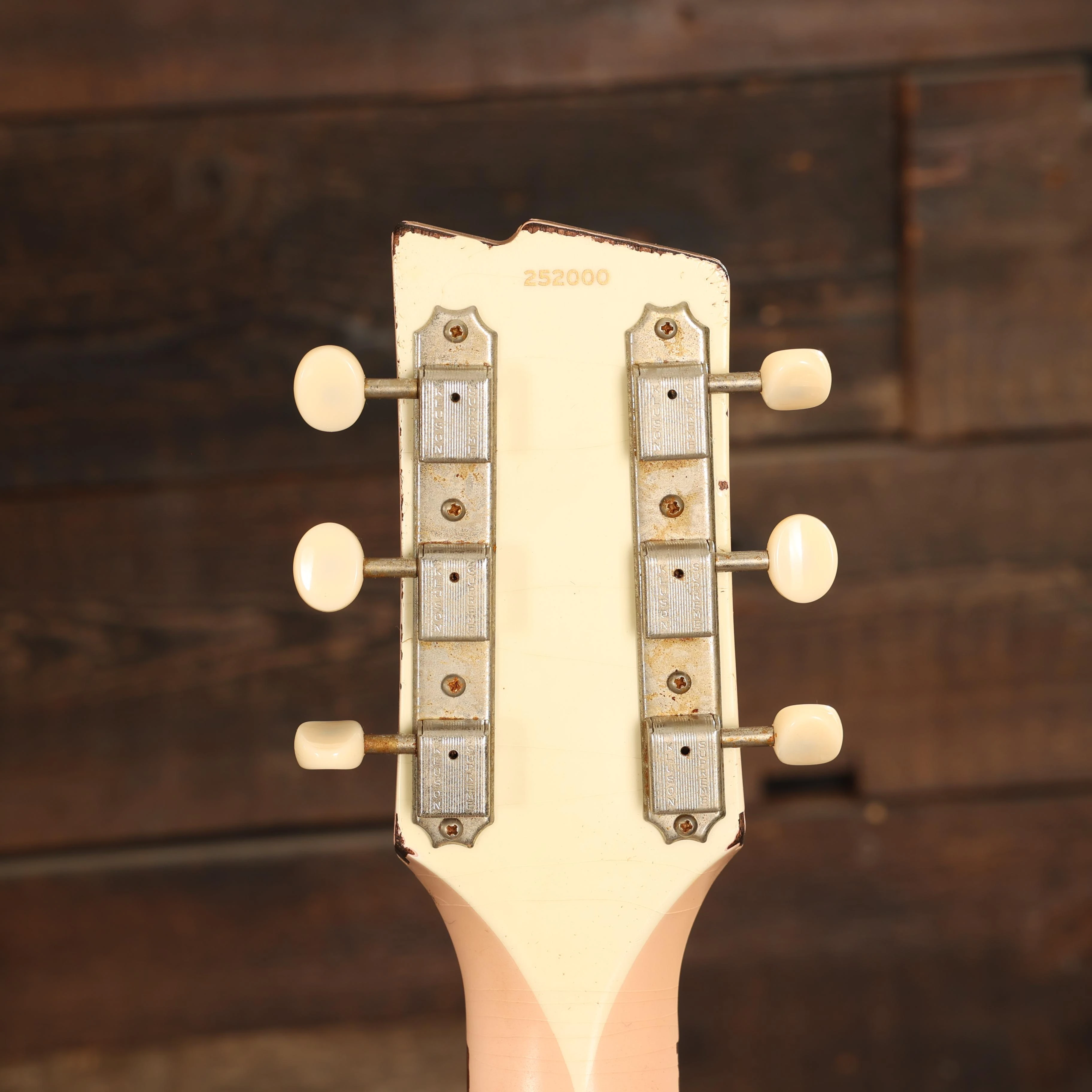 Rock N Roll Relics Thunders Standard Medium Aged in Dirty Shell Pink - 252000 (6).JPG