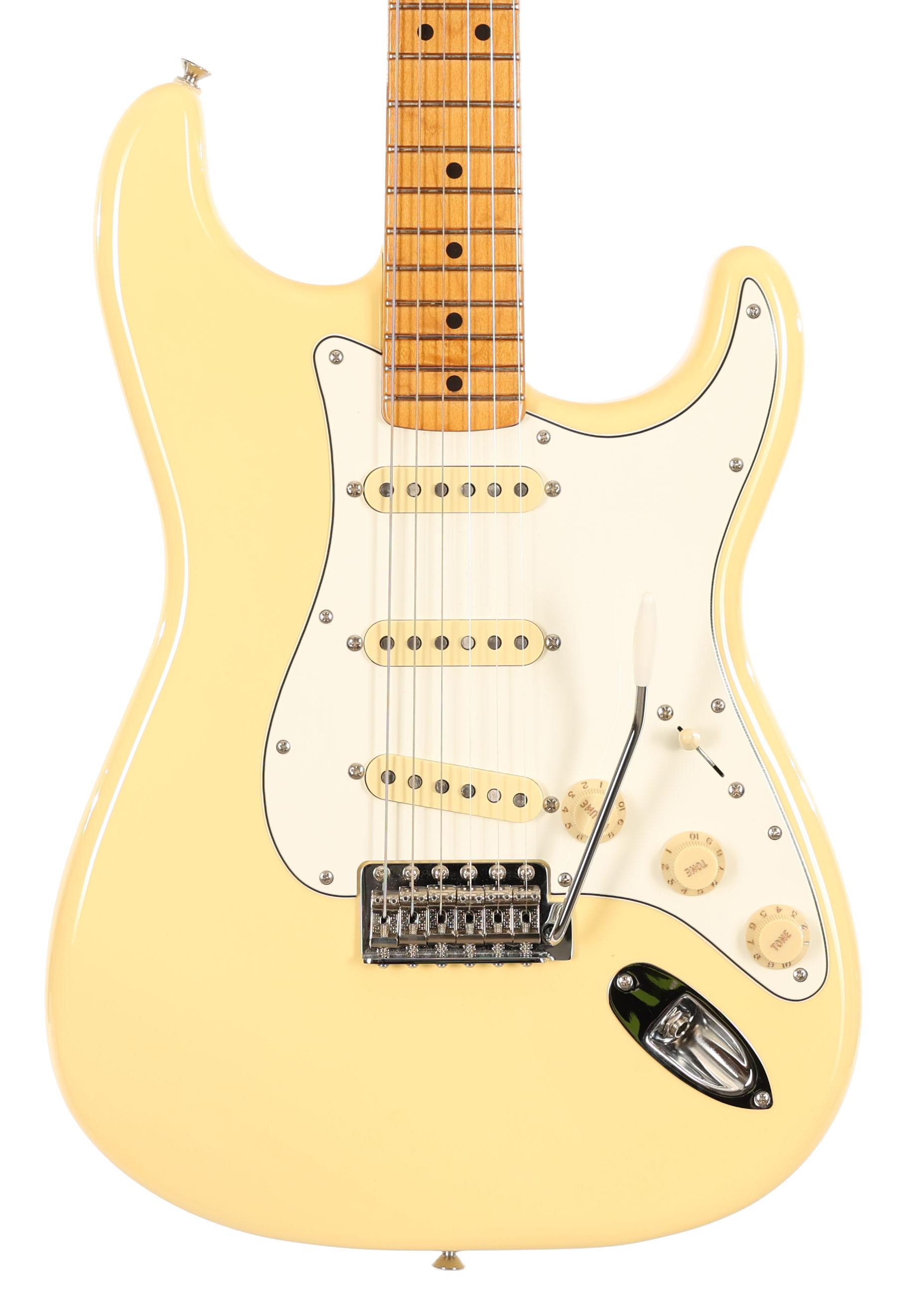 Second Hand Fender Vintera II '70s Stratocaster Electric Guitar in Vintage White 496 - SH-141-5496 (2).jpg