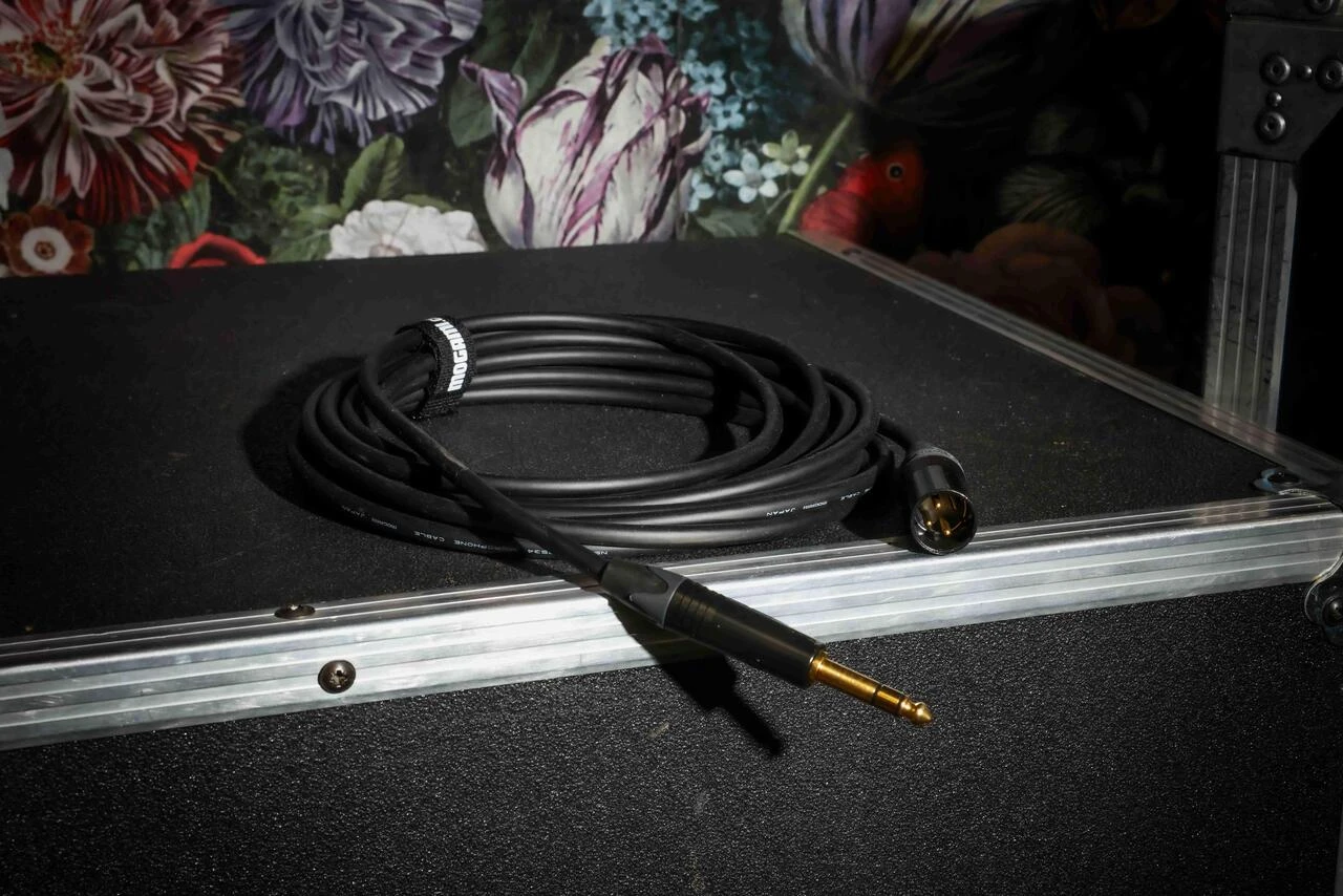 Mogami 2534 Quad Neglex 5m Cable Terminated with Neutrik Black and Gold Male XLR and TRS 1/4″ Jack - J3-25340-XM-5  (3).jpg
