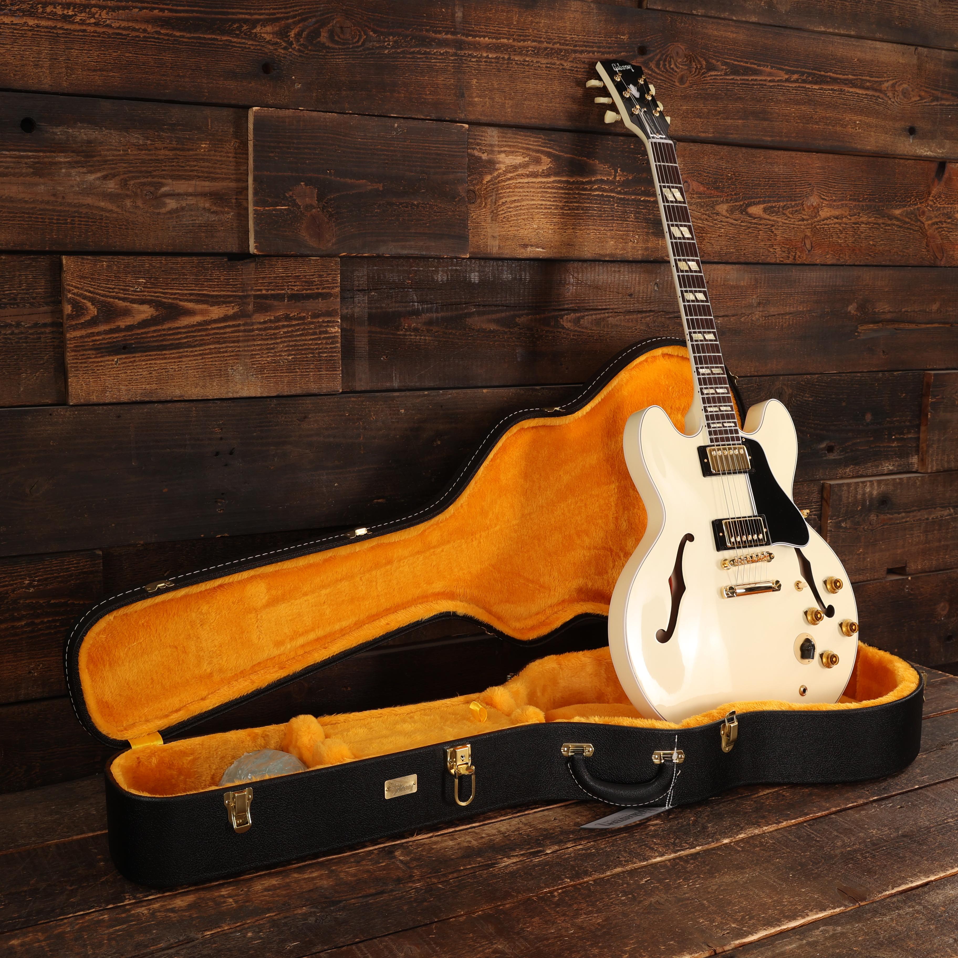 Gibson Custom Shop 1964 ES-345 Varitone VOS Semi-Hollow Electric Guitar in Classic White  - 150627 (16).JPG